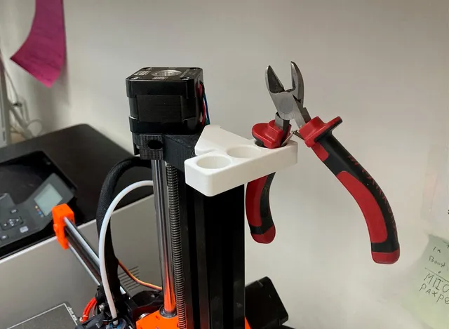 Toolholder for pliers on top of Z