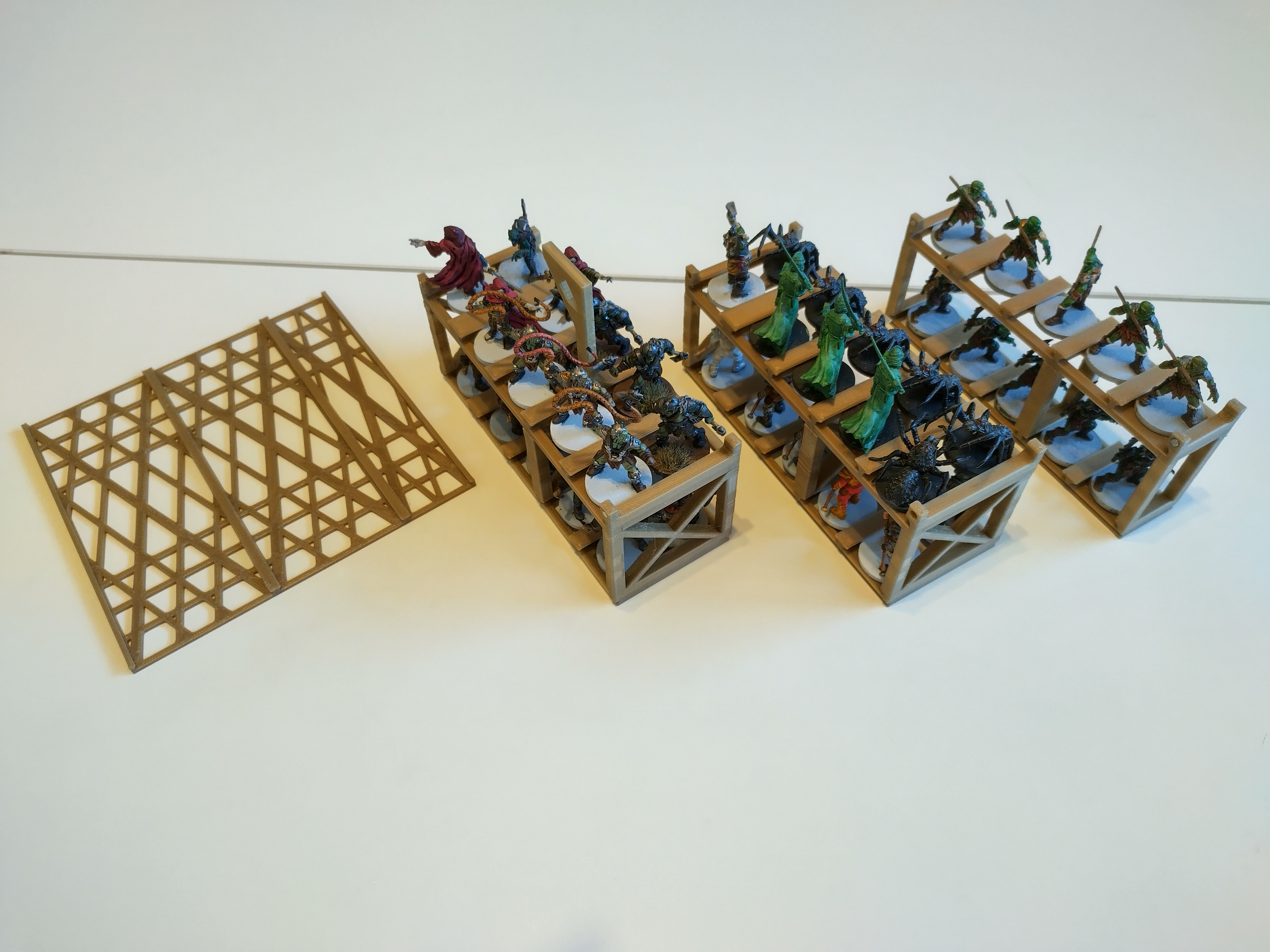 Miniatures insert Journeys in Middle Earth (updated) by Yorchmur Download free STL model