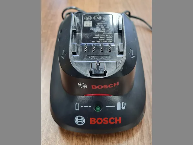 Bosch 18V battery charger wall mount