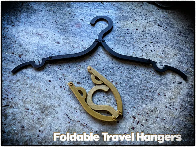 Foldable Travel Hanger
