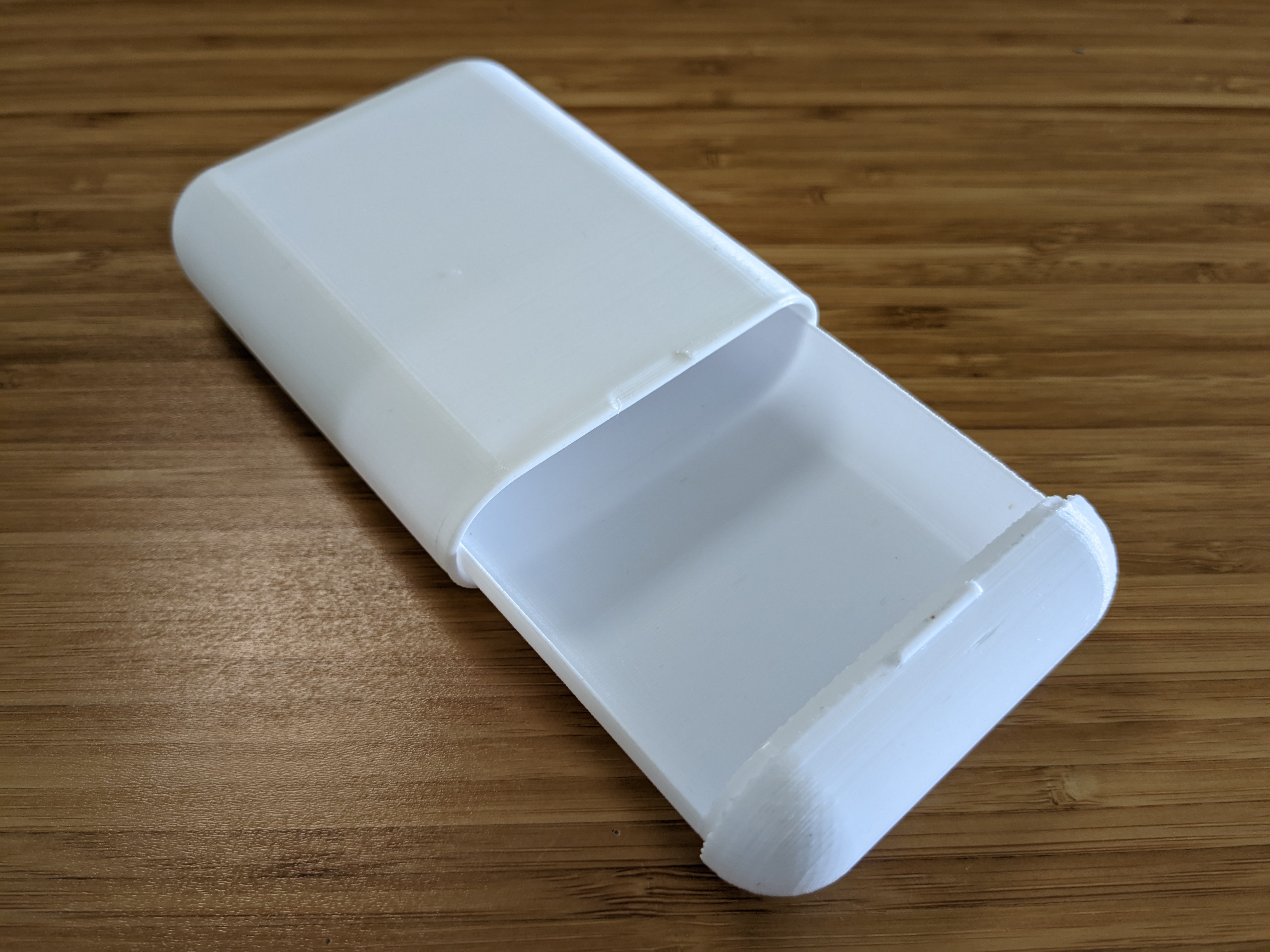 Sliding box with magnetic closure (parametric)