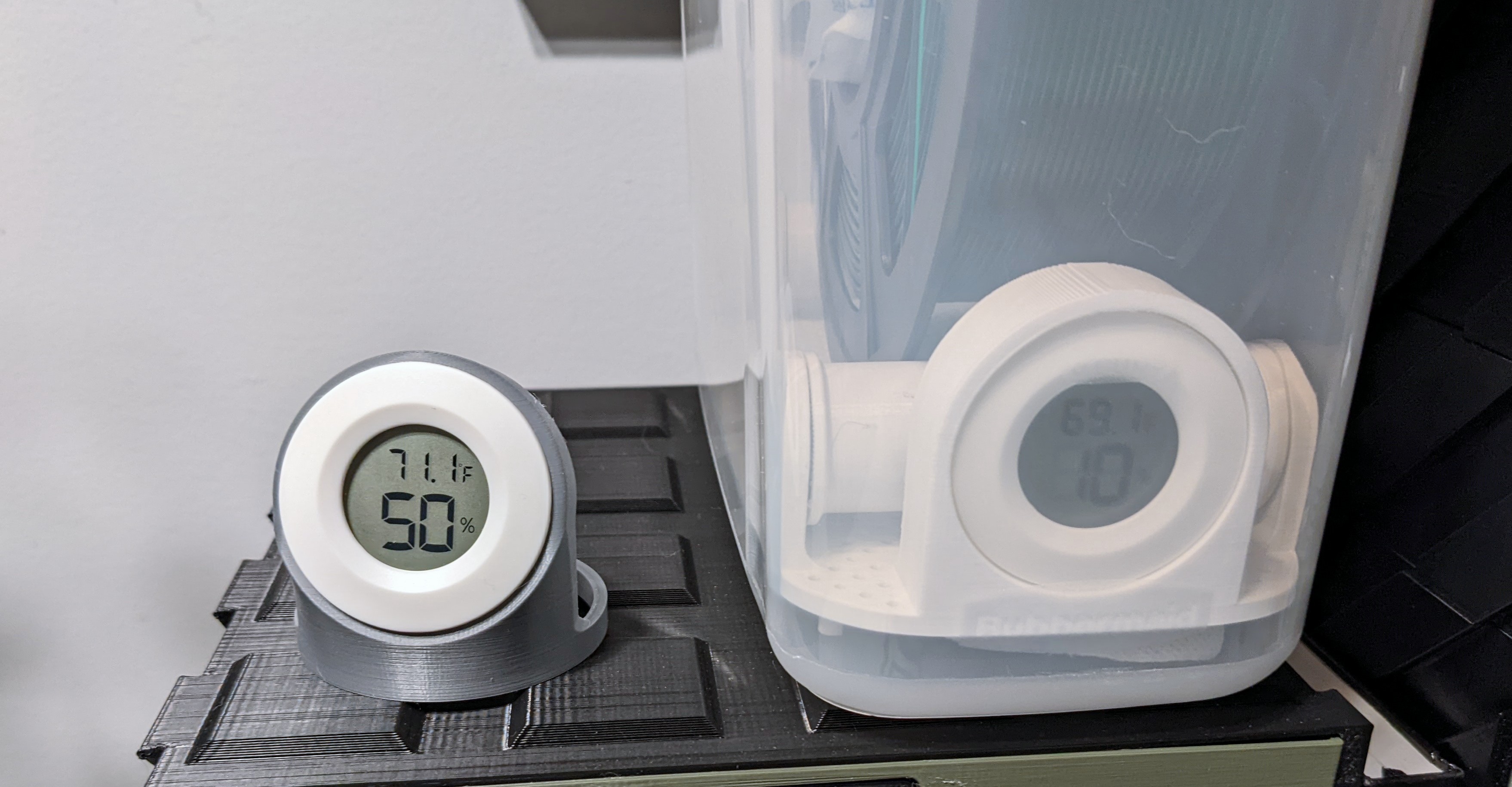 Miniatura 3 do modelo 3D Hygrometer Thermometer Stand - Simple Round