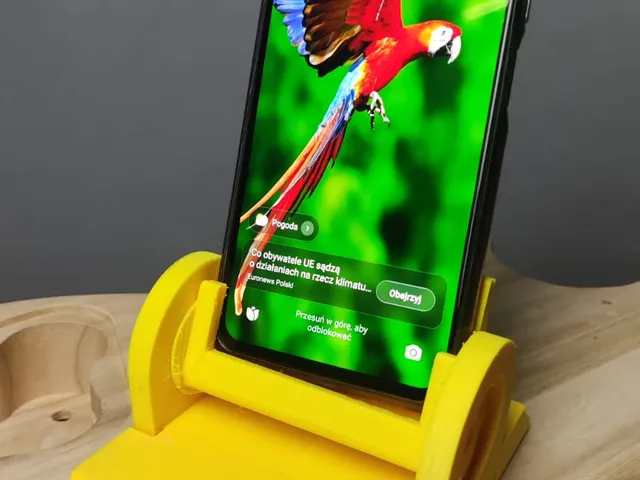 SMARTPHINE Smartphone Stand Adjustable Angle for Video