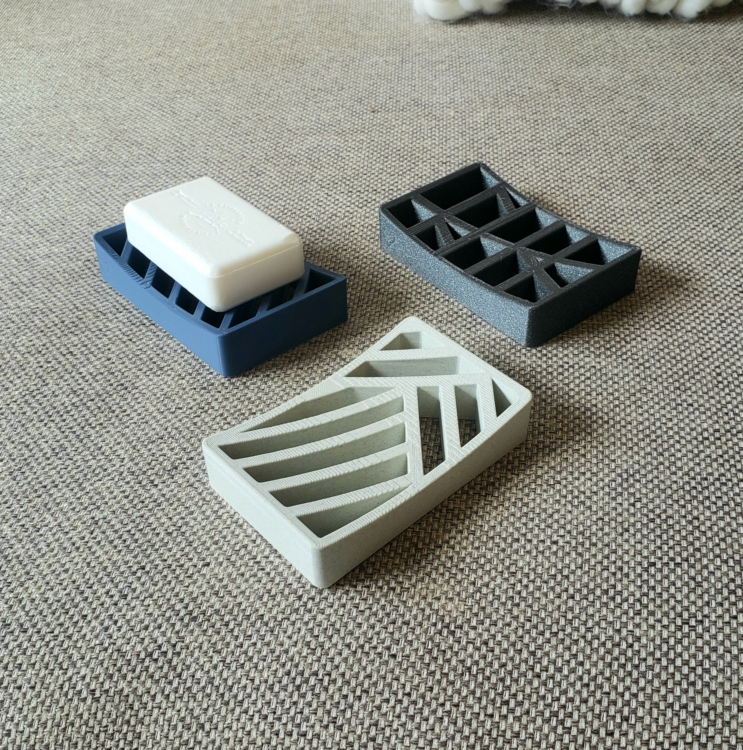 3 soap dishes