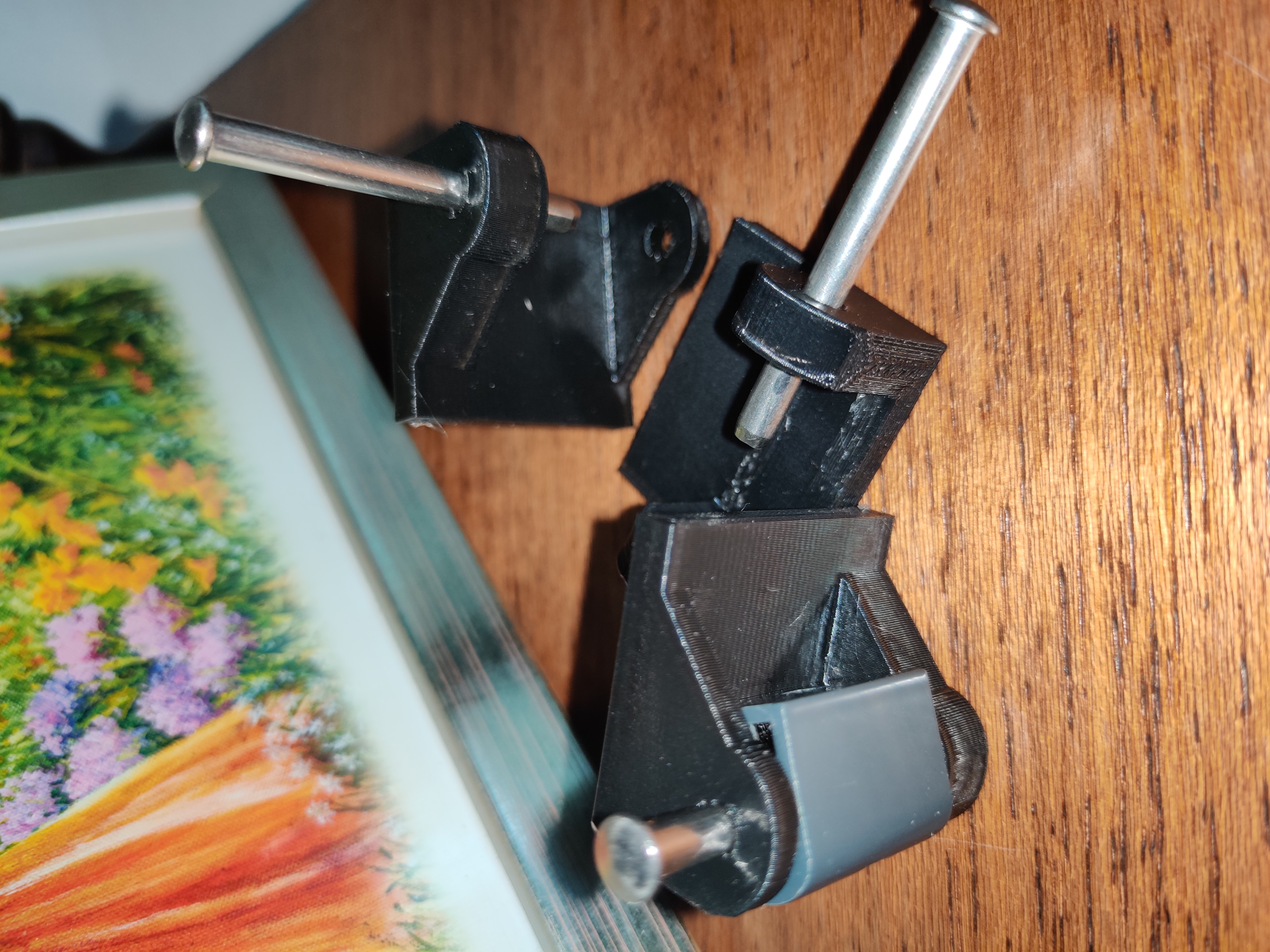 Screen door hinge