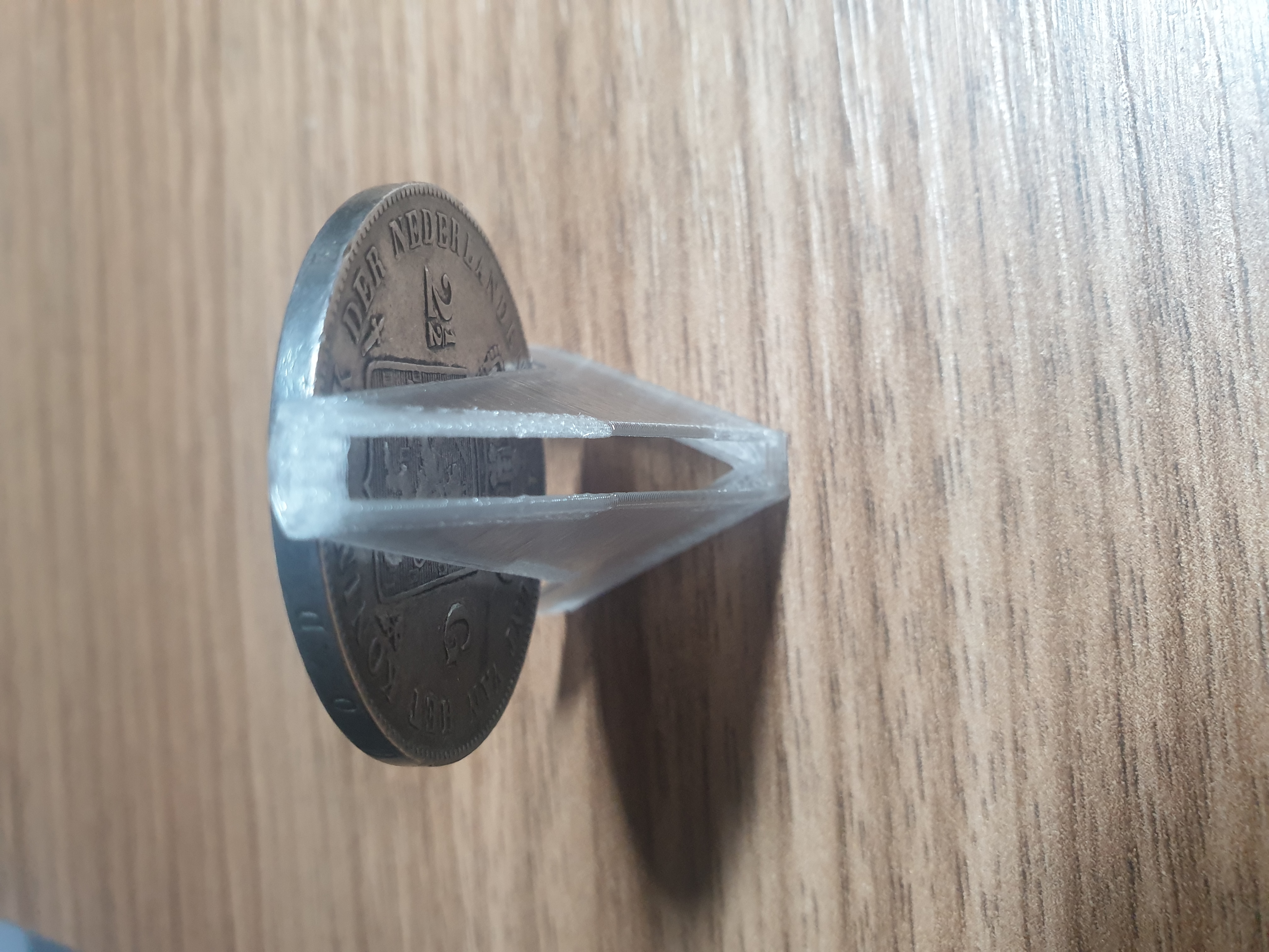 Miniatura 3 do modelo 3D Coin Display Stand
