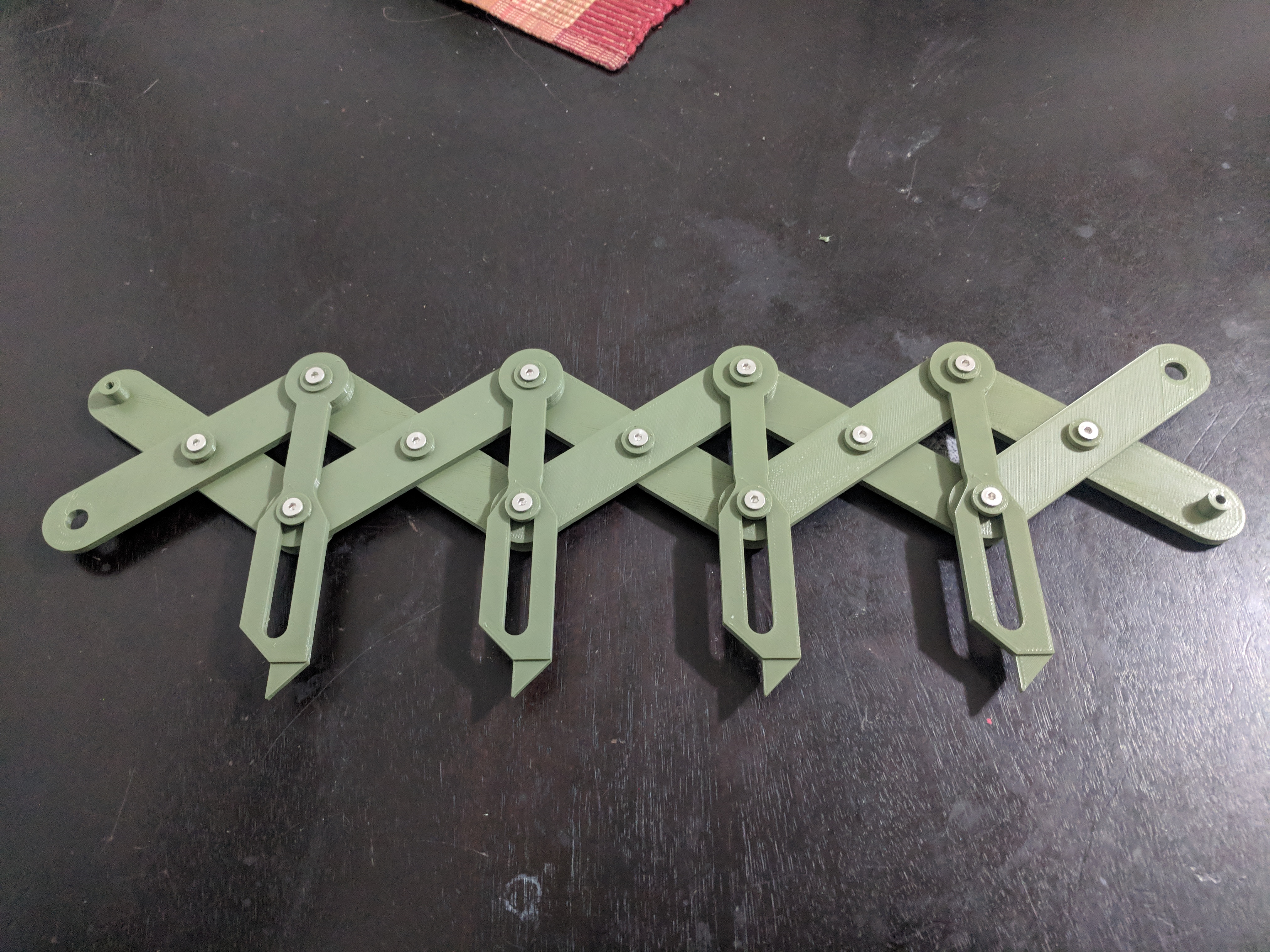 Miniatura 4 do modelo 3D Expandable Equal Space Divider