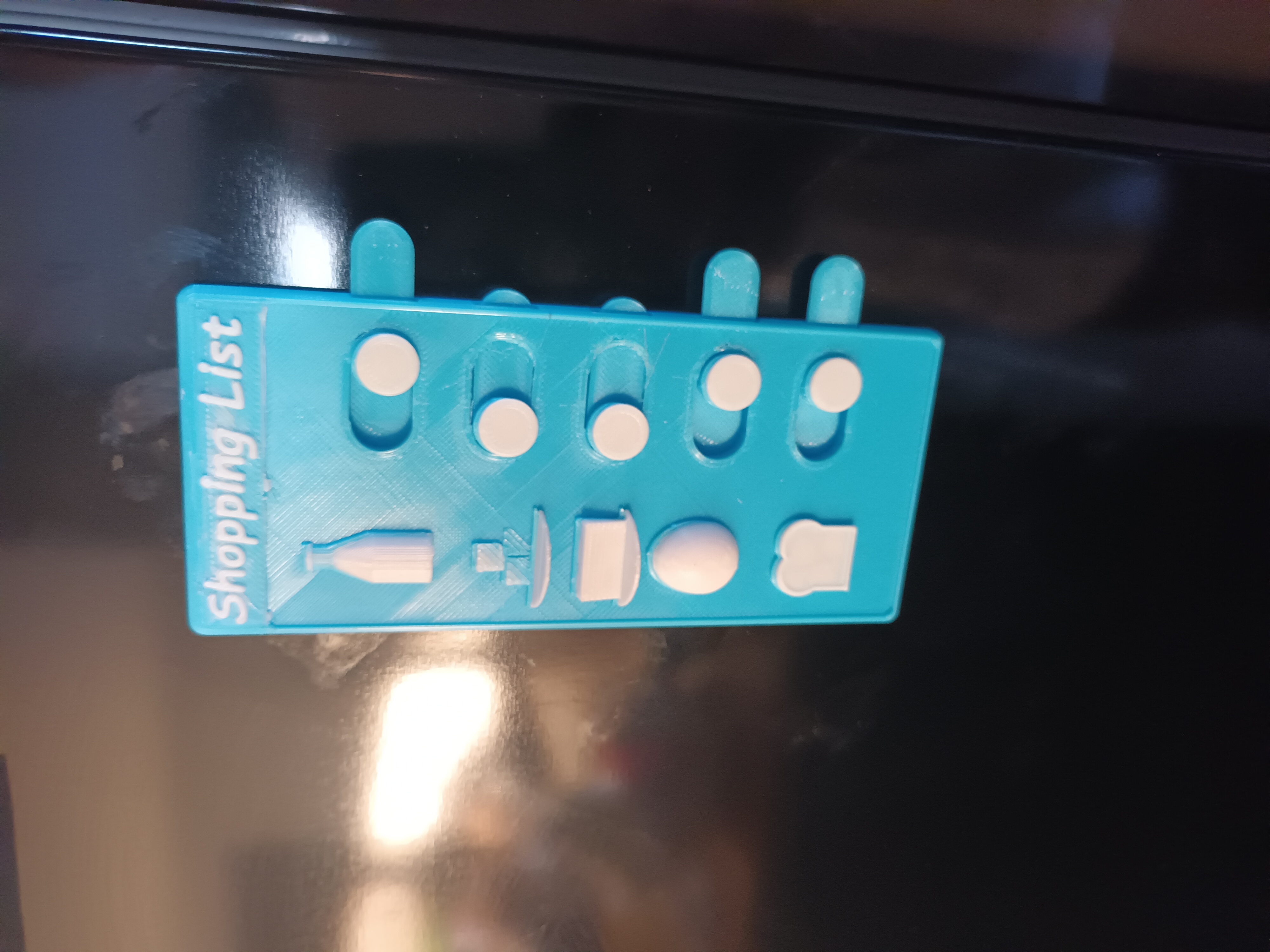 Shopping list fridge magnet (print in place)