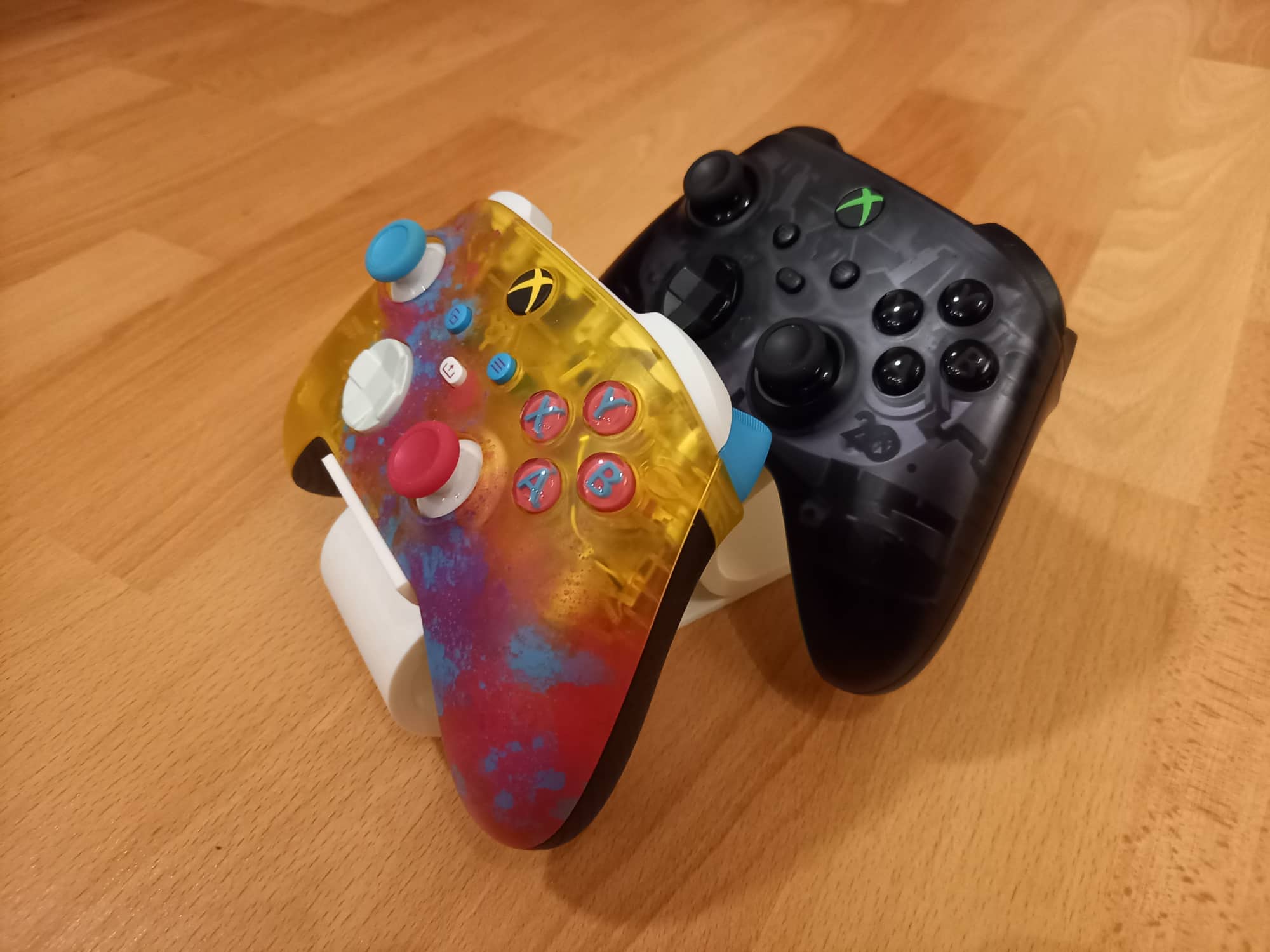 Dual Xbox controller holder / stand