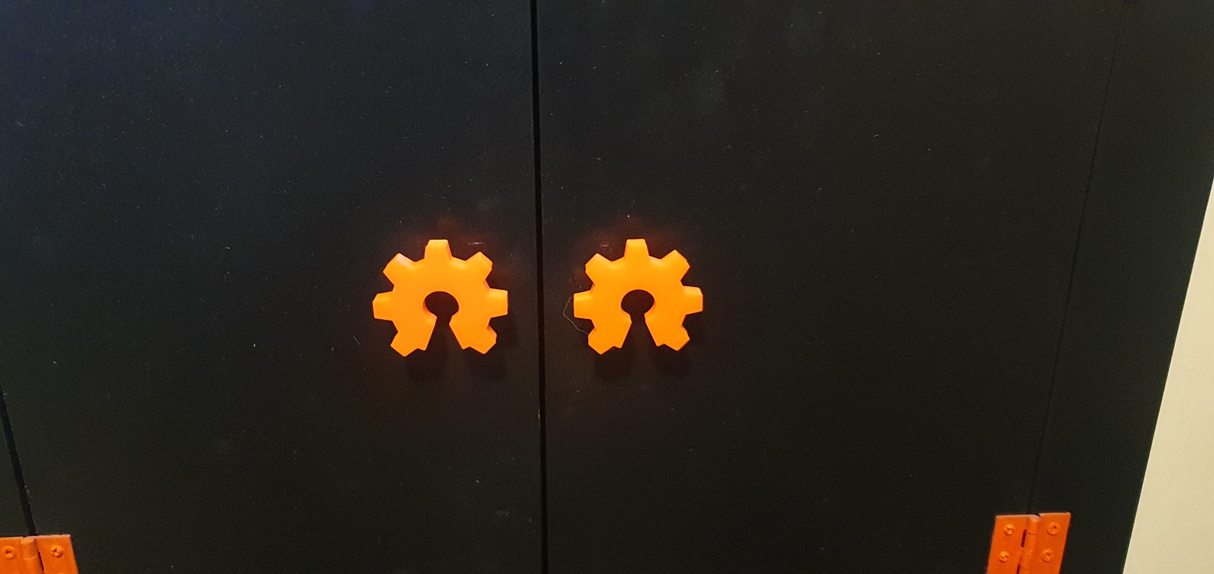 Open Source Hardware Logo as door knobs