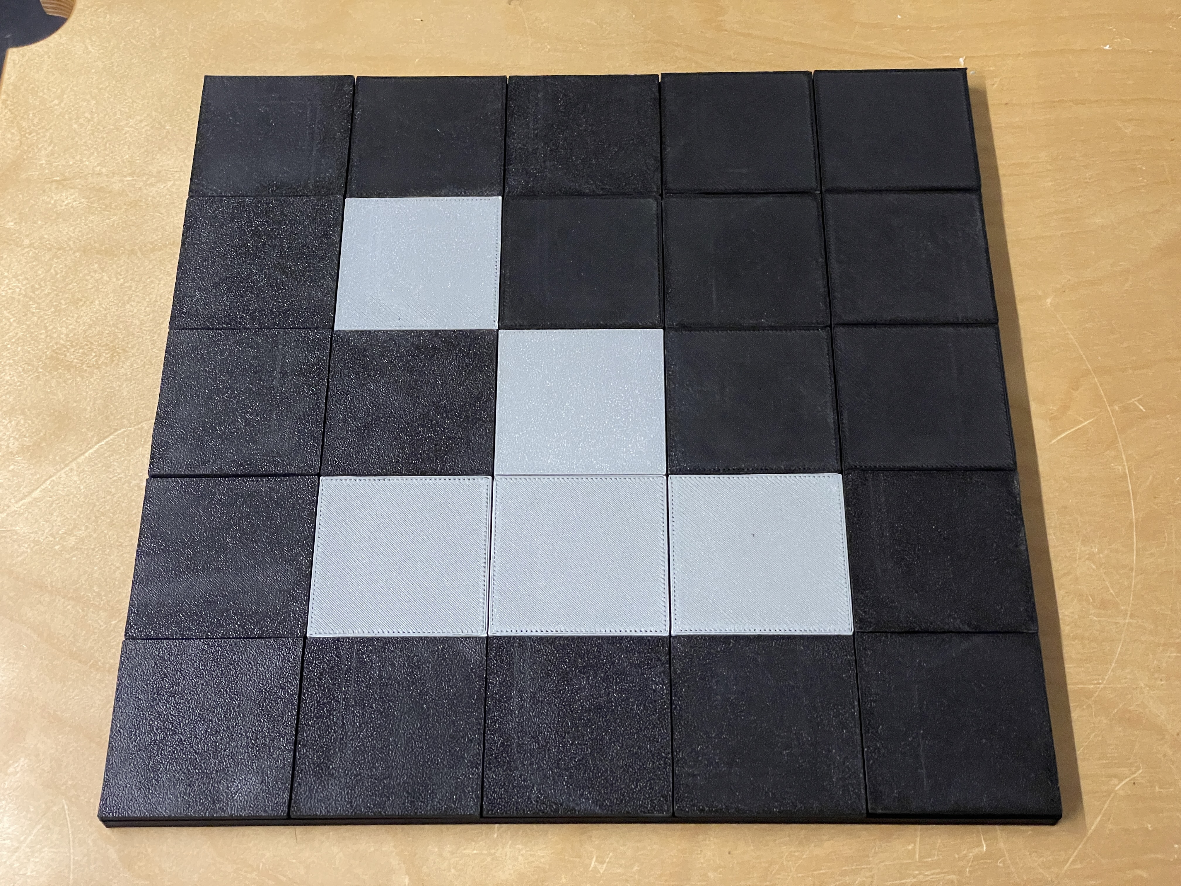 Customisable Ground Control Points for Photogrammetry