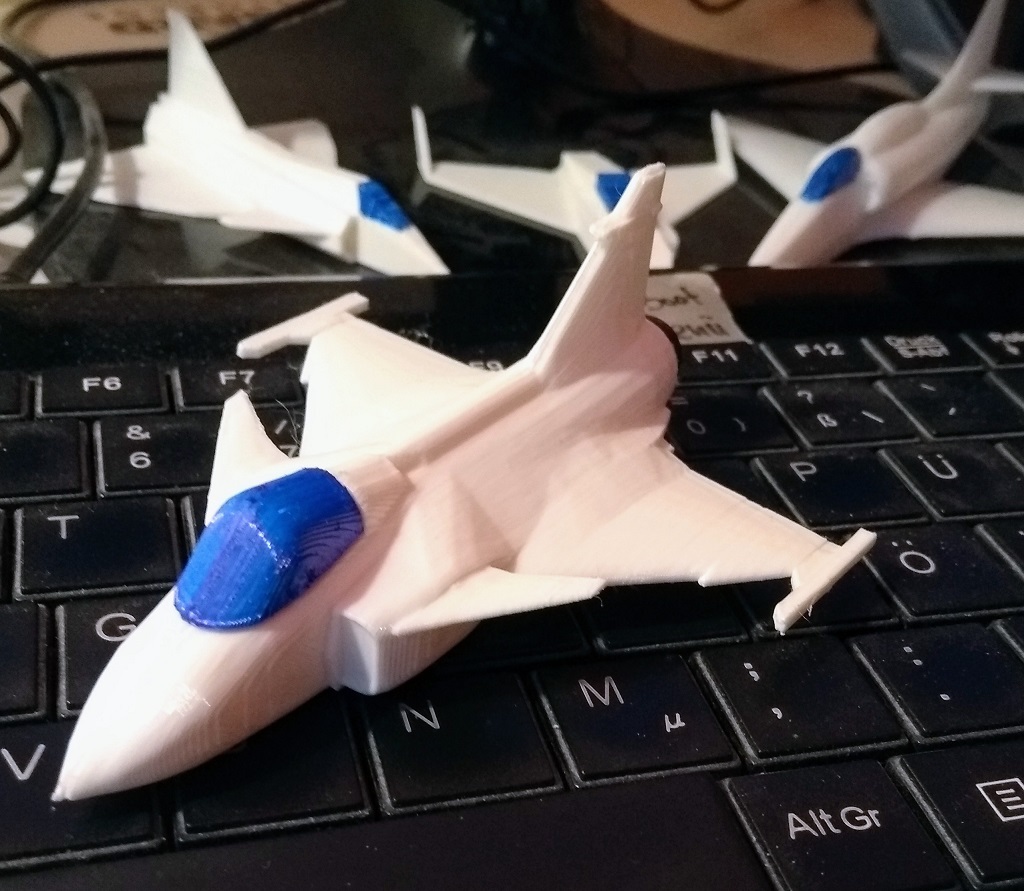 Saab Gripen — miniatura 2