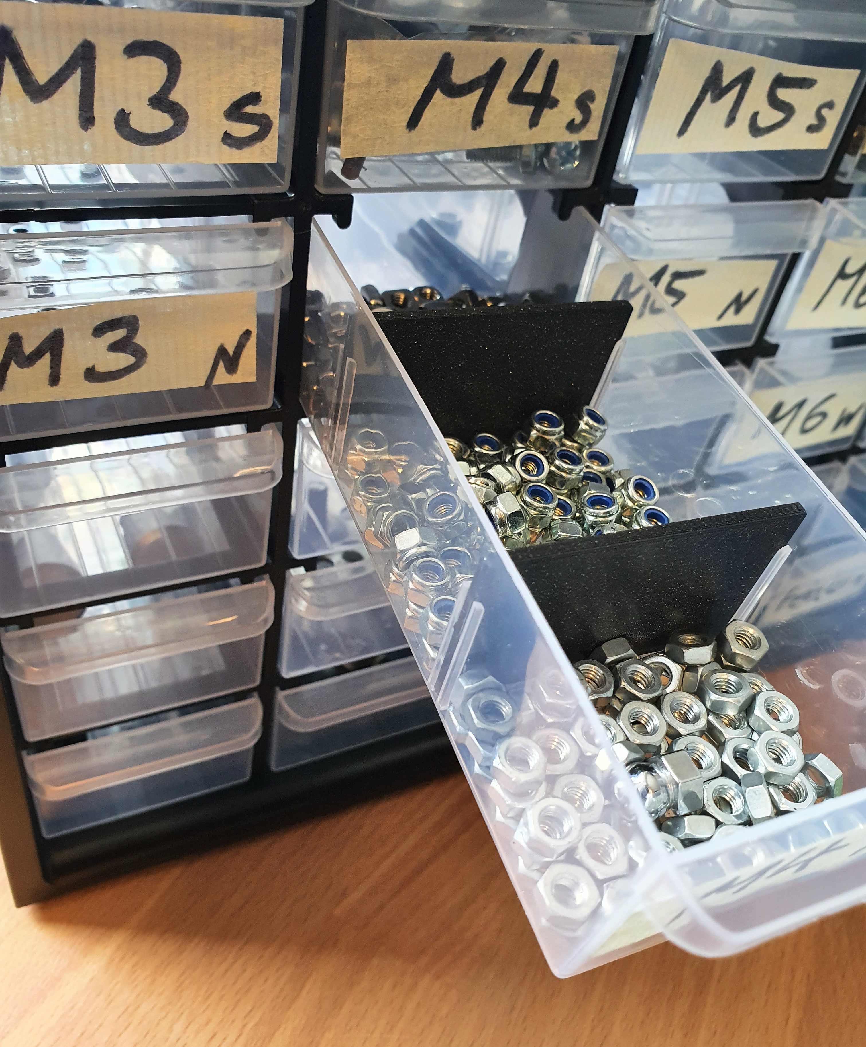 Stanley Storage Box 193980 Divider by Andreas G Download free STL