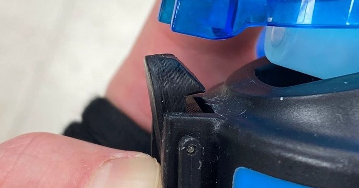 Bottle closing latch replacement by Mellow Download free STL model