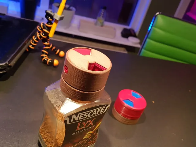 Coffee Dispenser for Nescafé glass bottle