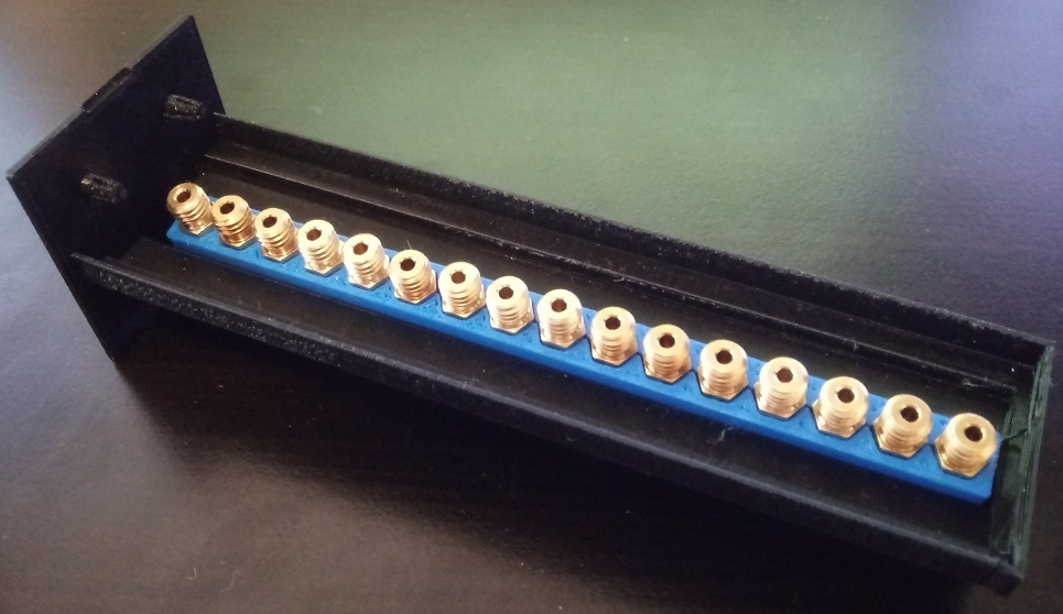 Bins 4040 V Slot Rail Insert