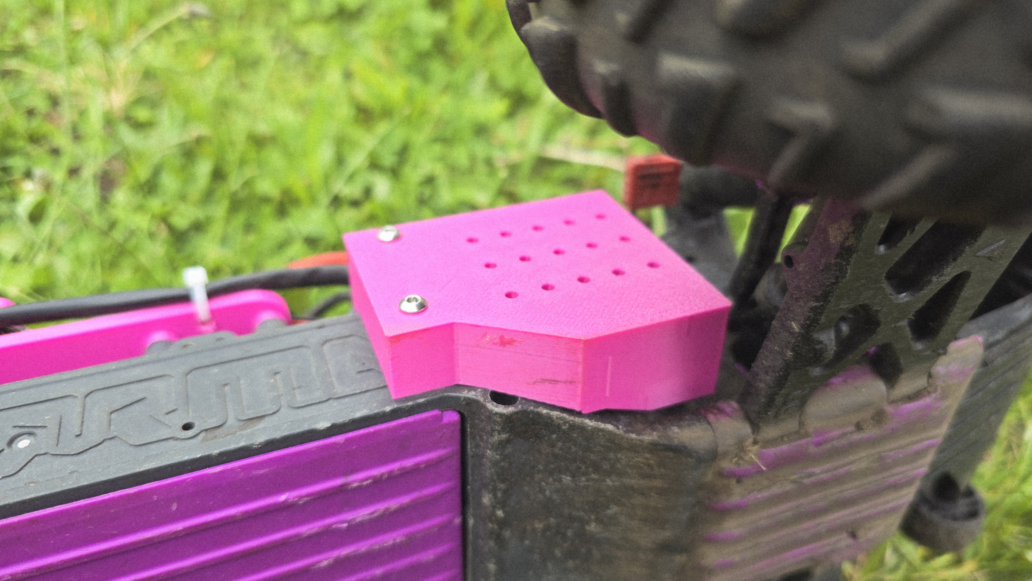 Arrma Quake Gorgon Fury ESC Motor Cover.