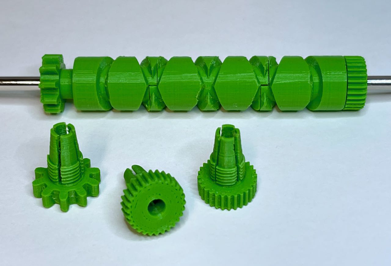 Mechanical reversing worm shaft for fischertechnik models