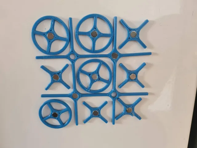 Tic Tac Toe fridge game
