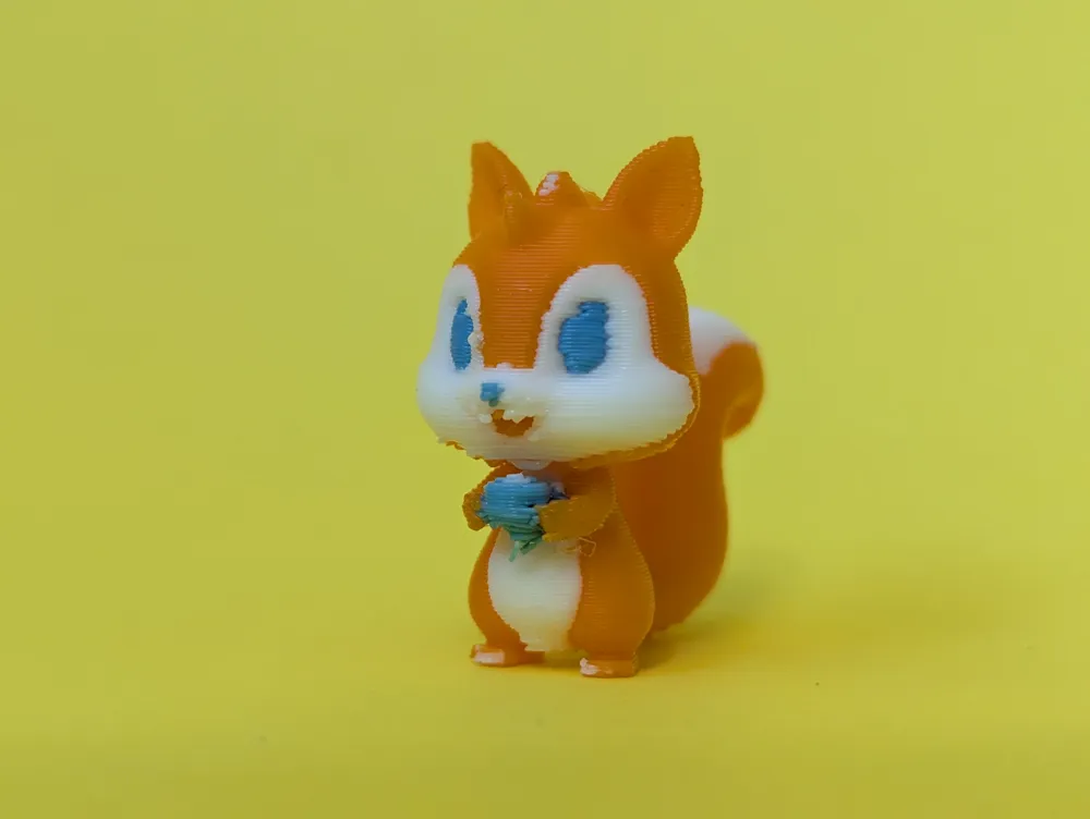Miniatura 3 do modelo 3D Tiny Cute Squirrel Buddy