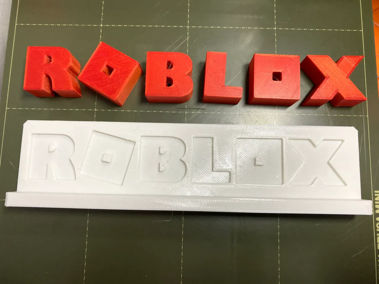 Free 3D file Roblox logo 🚩・Model to download and 3D print・Cults