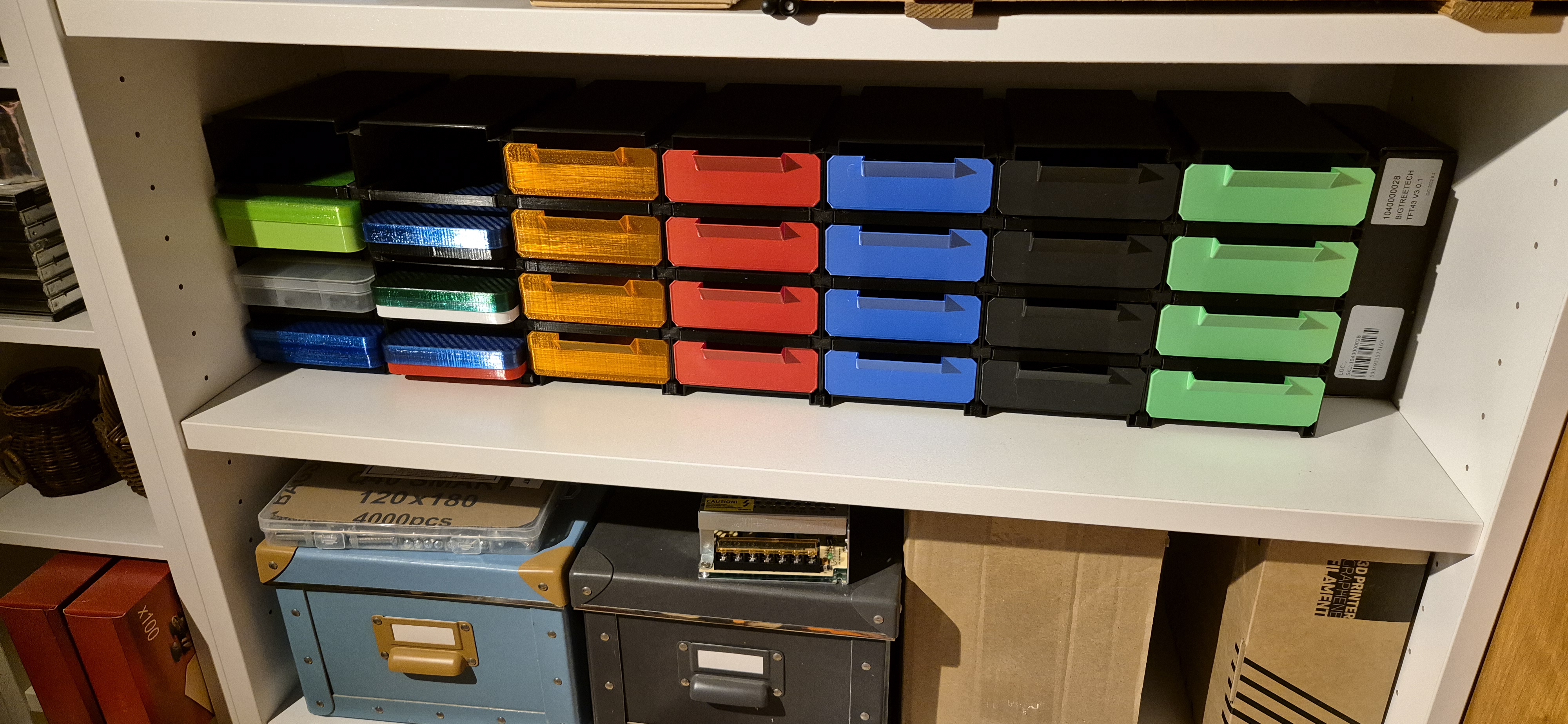 Organizer. The model is simple and fast to print, easy to assemble, and practical to use.