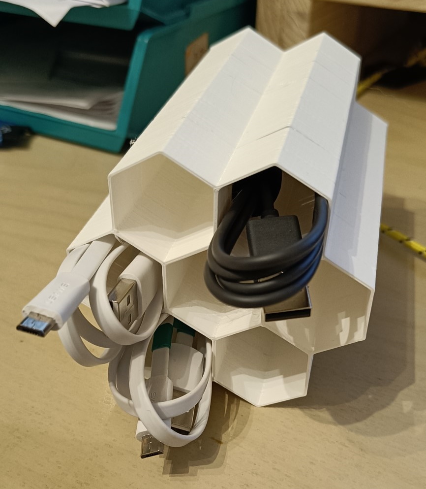 Parametrized cable organizzer — miniatura 3