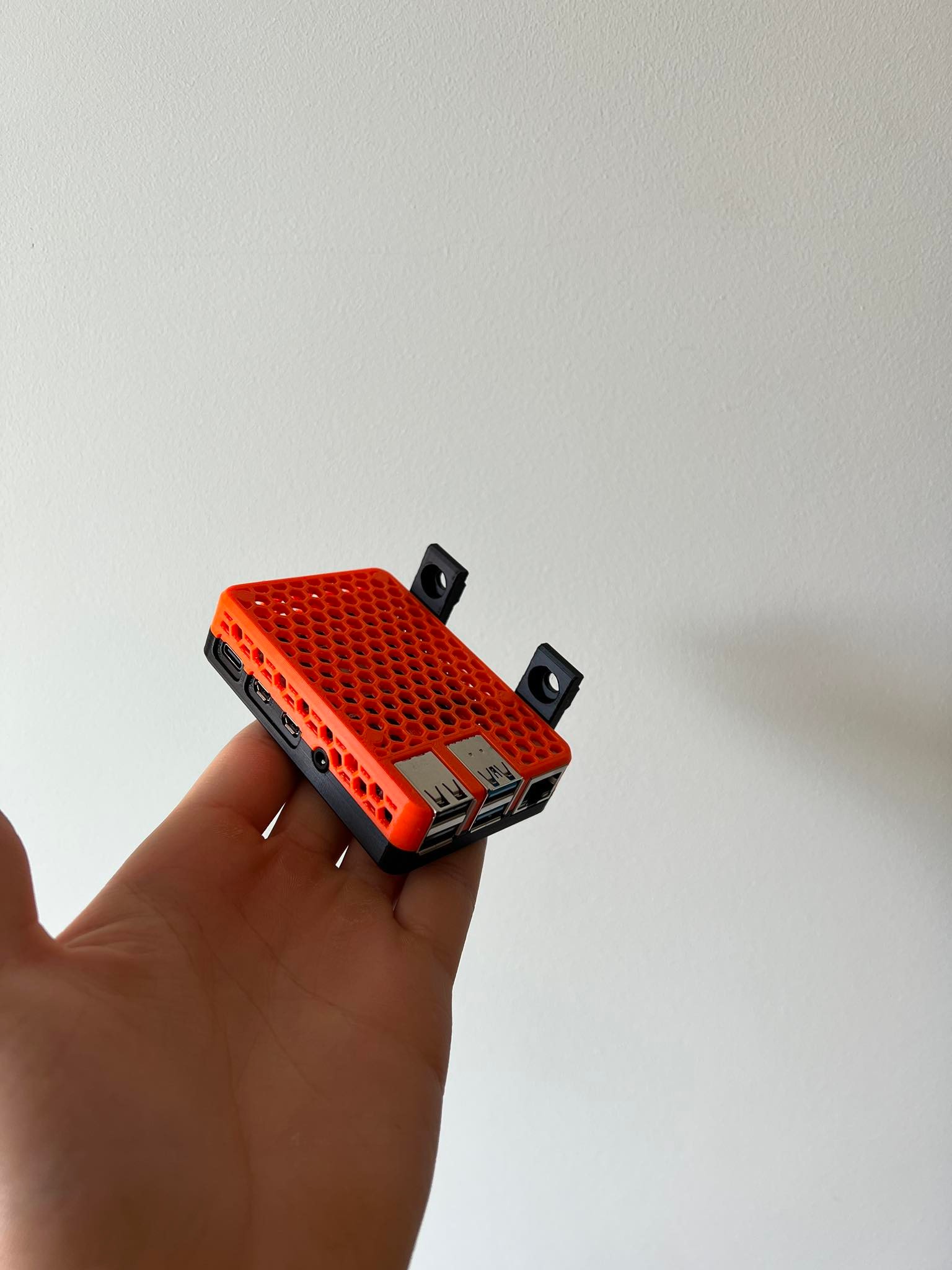 Raspberry Pi 4 Bear Frame Mount by Seweryn | Download free STL model ...