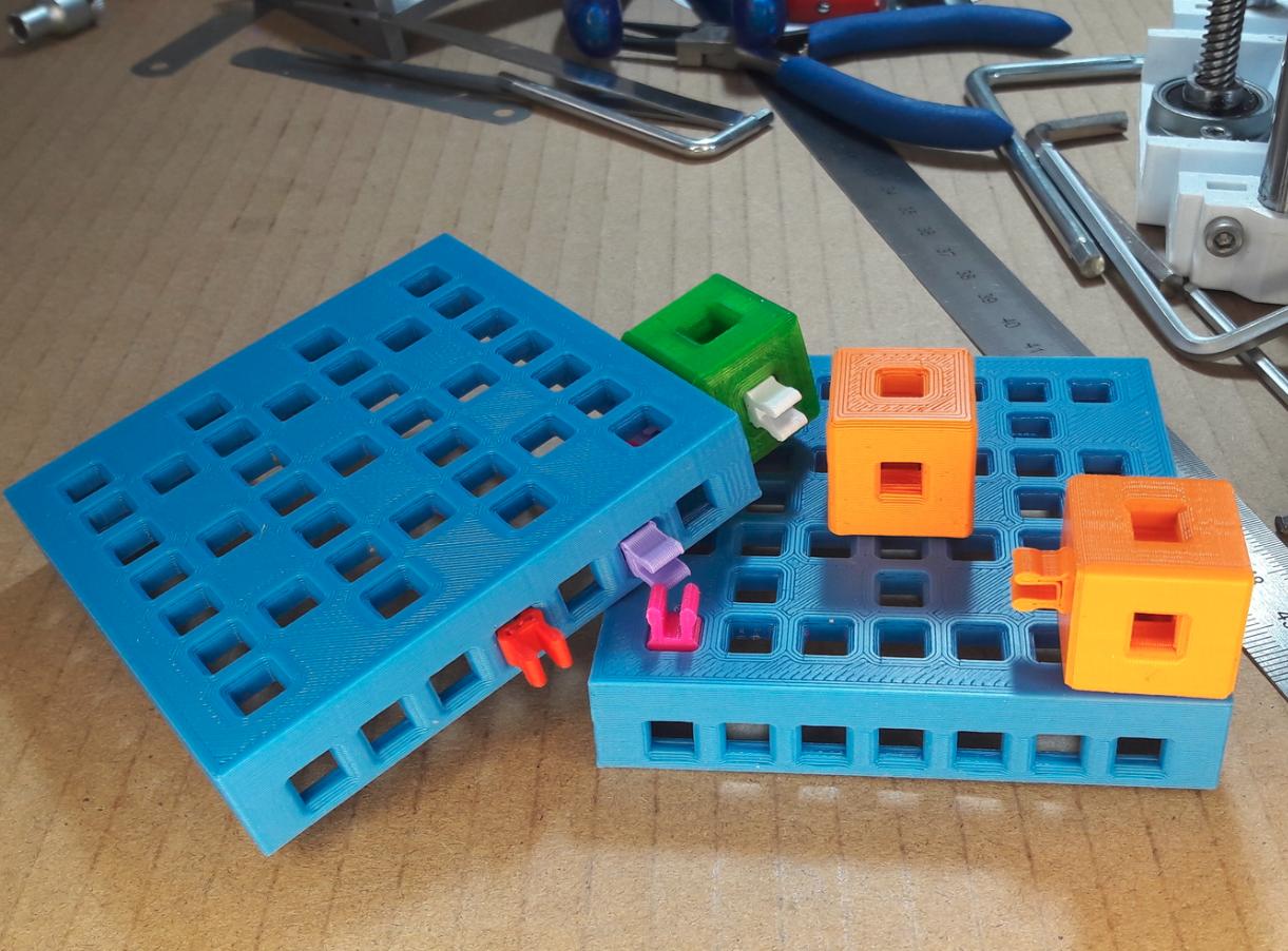 MakerGrid Clip Grid Light by Weird Constructor | Download free STL ...