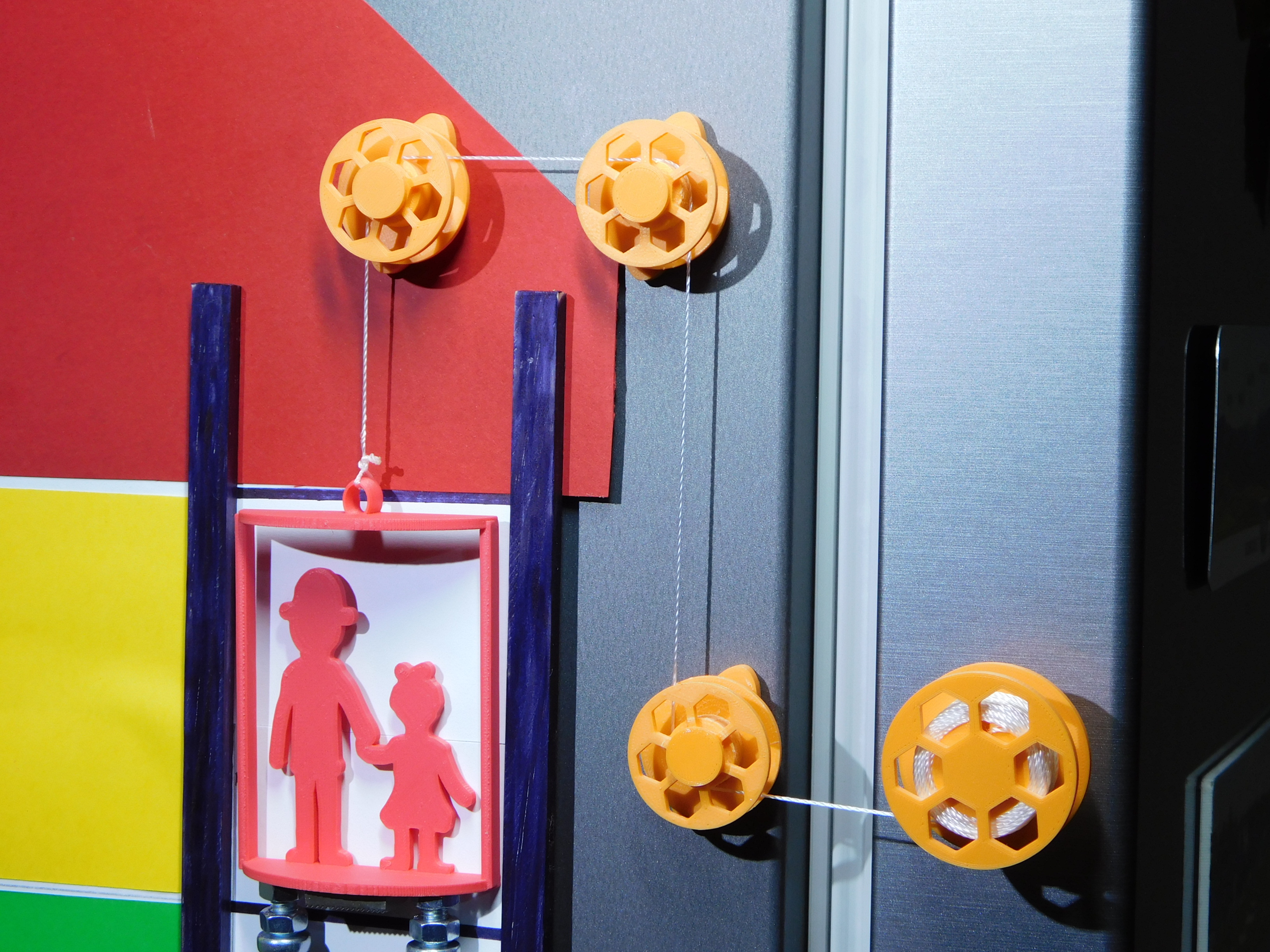 Elevator in the refrigerator
