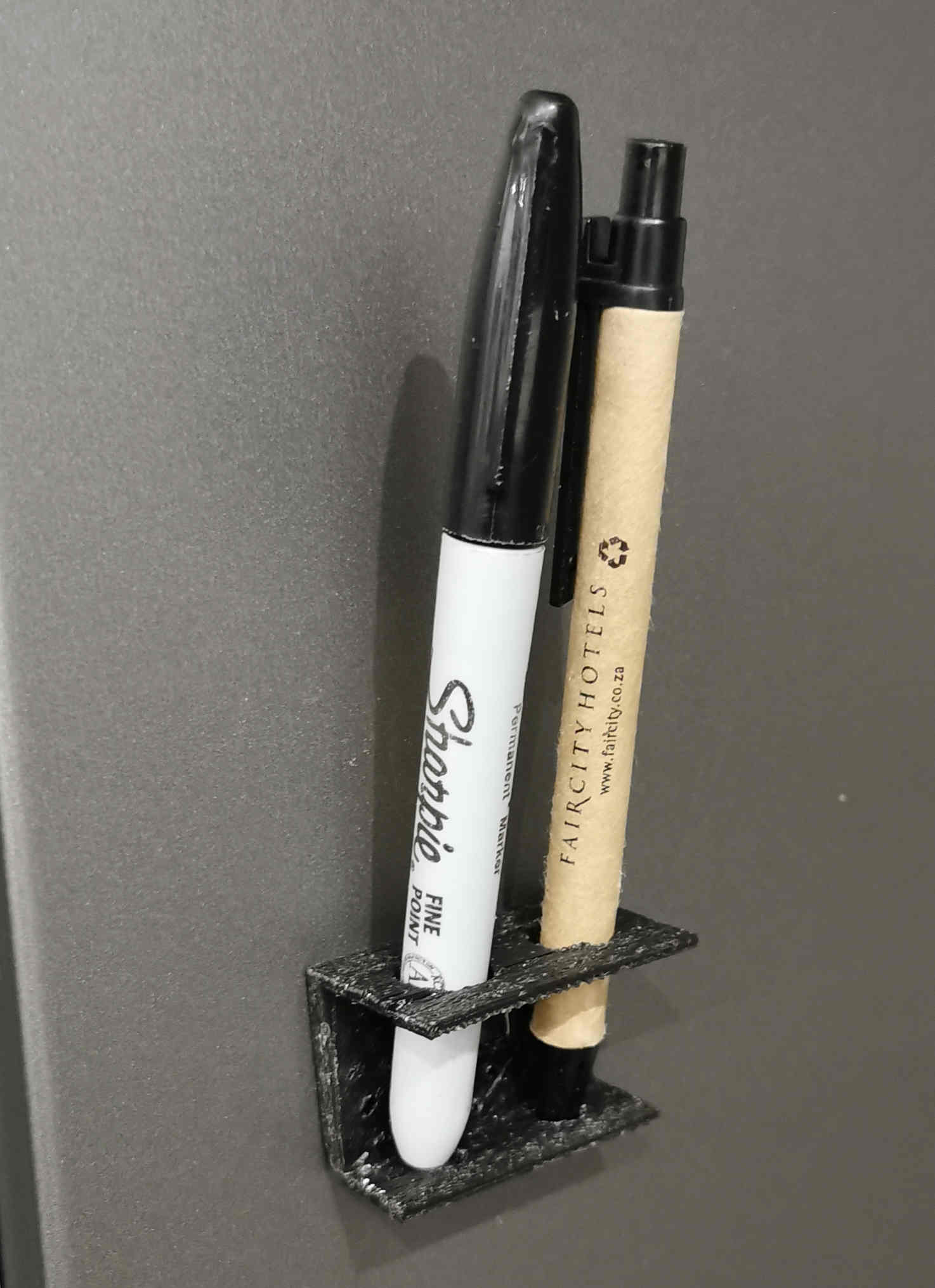 Fridge pen holder by Philip Mey Download free STL model