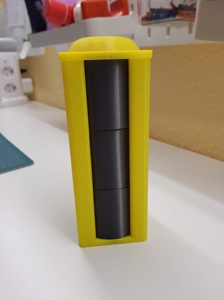 Miniatura 3 do modelo 3D Traffic light toy