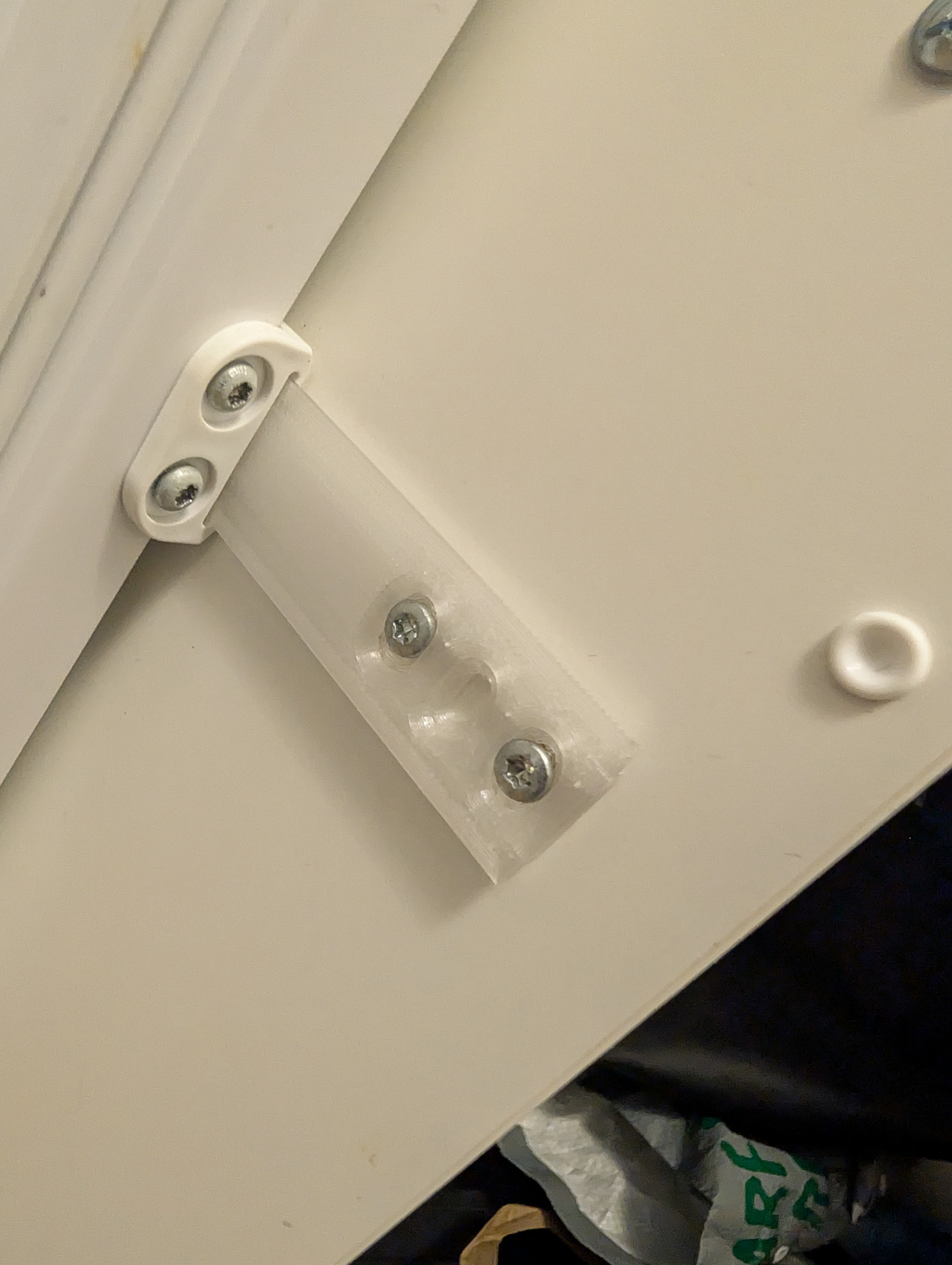 Einbaukühlschrank Schiene