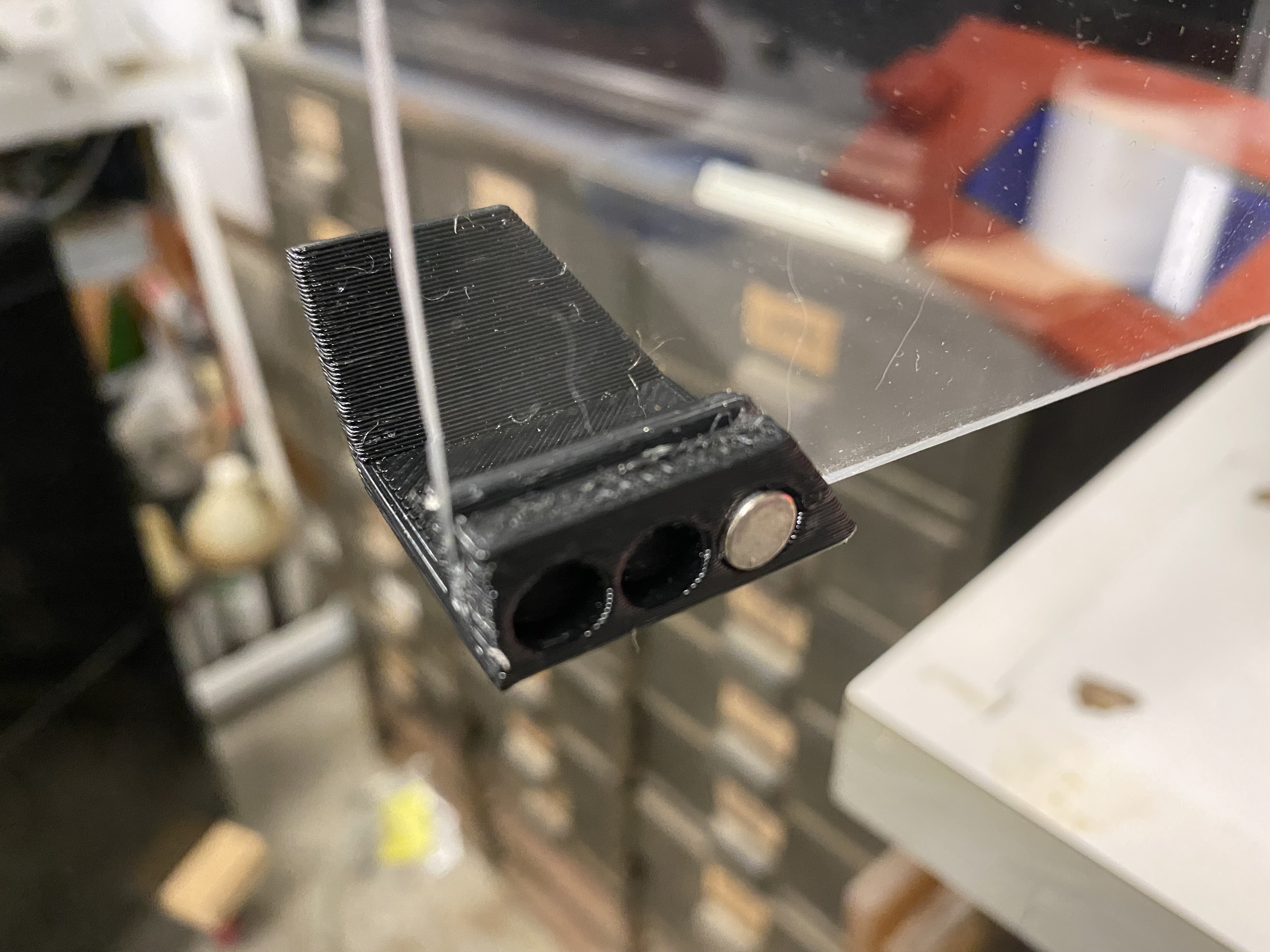 Lack enclosure door pulls for round magnets
