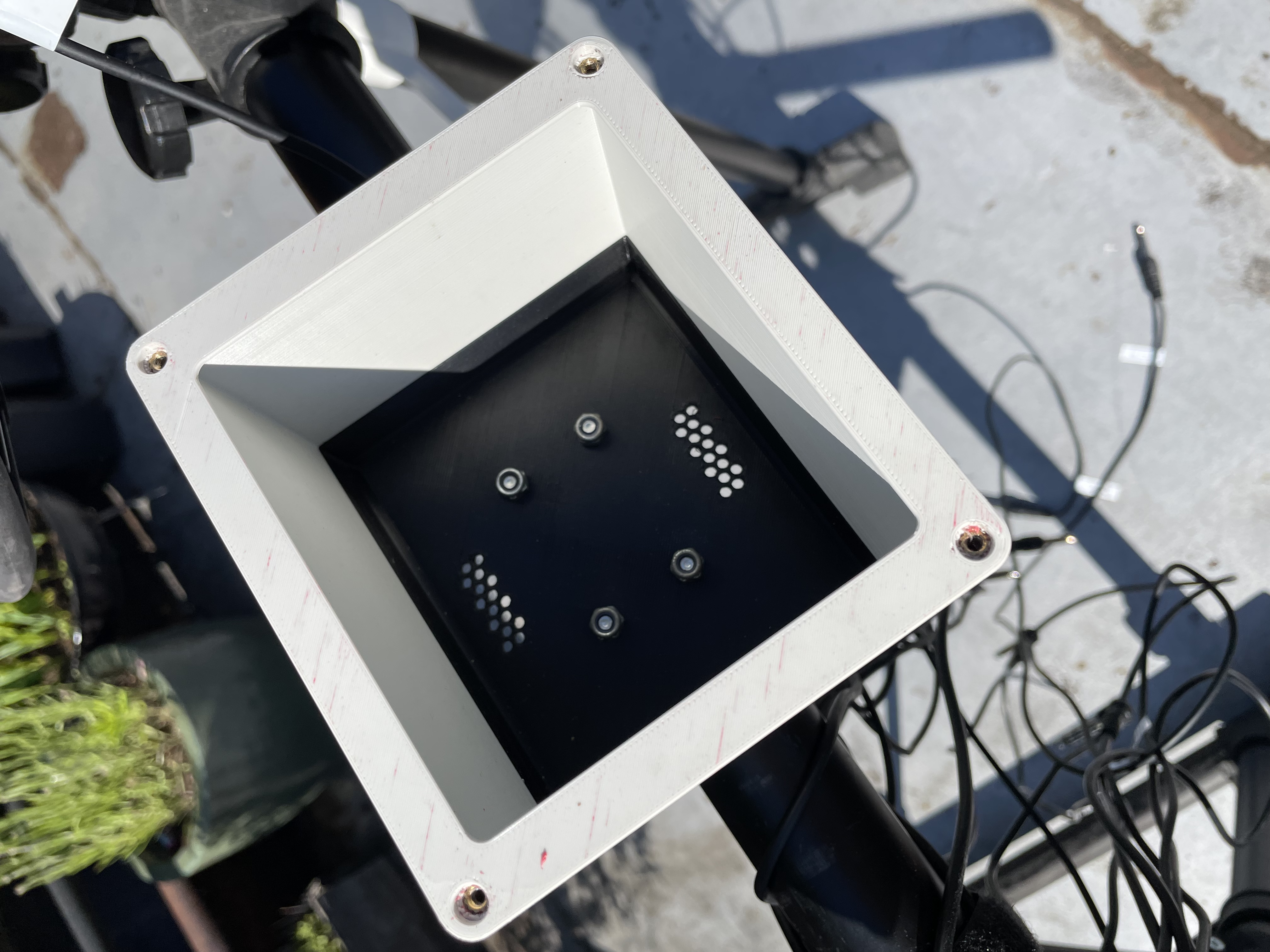 Miniatura 4 do modelo 3D ESP32 MIDI drum module