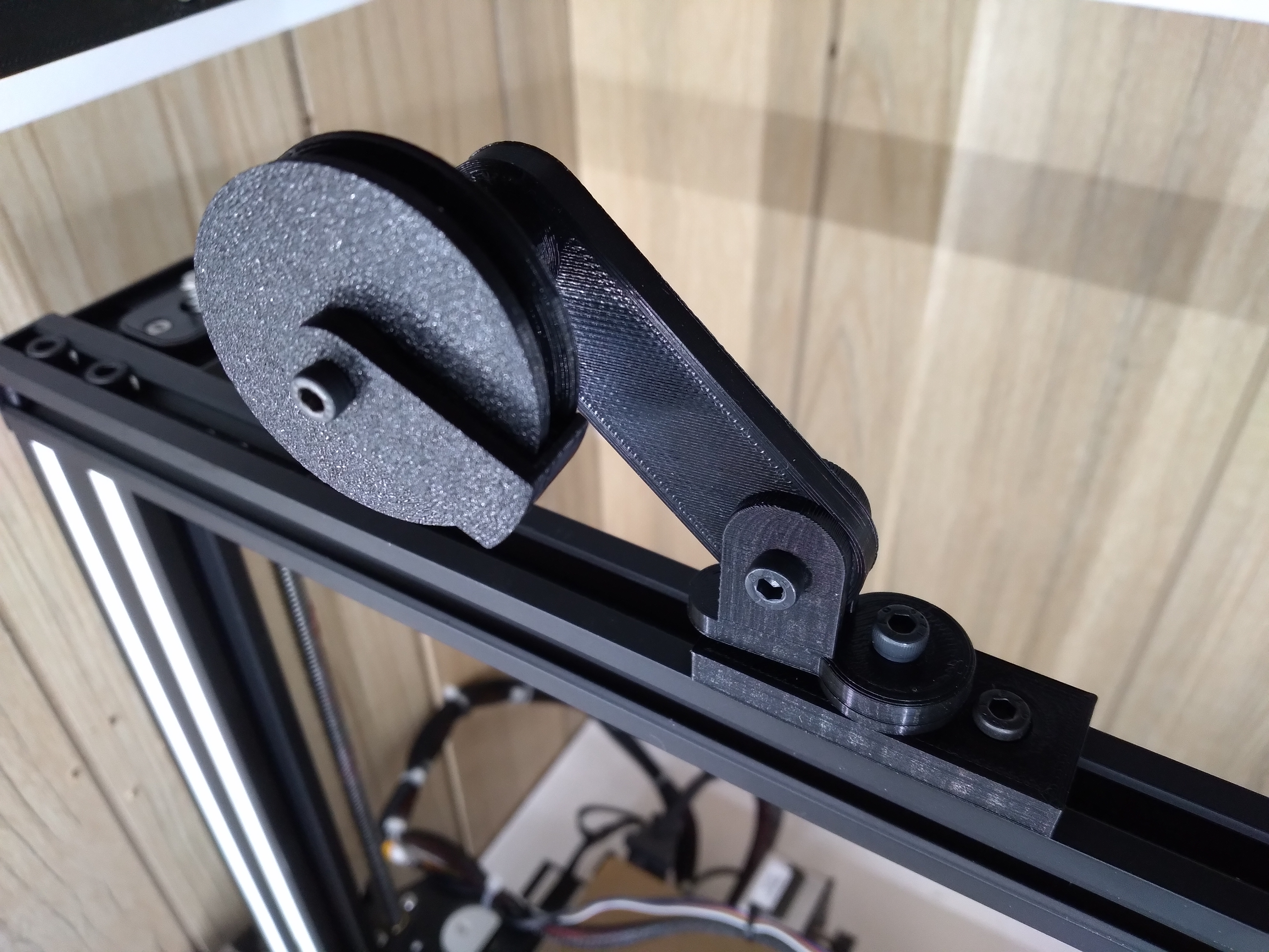 Swivel Filament Guide