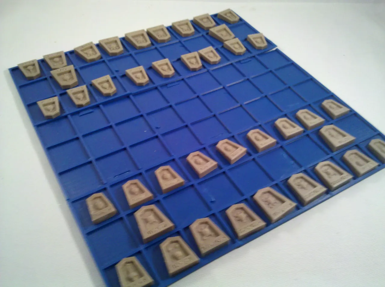 I 3D printed a Mini Shogi set in gold and silver. : r/shogi