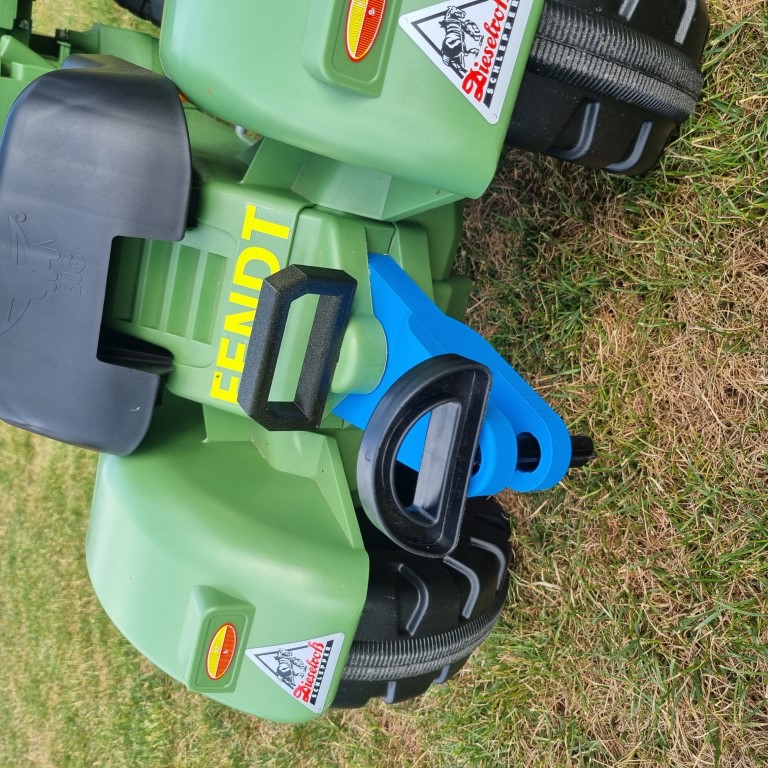 BIG Pedal Tractor - Drawbar