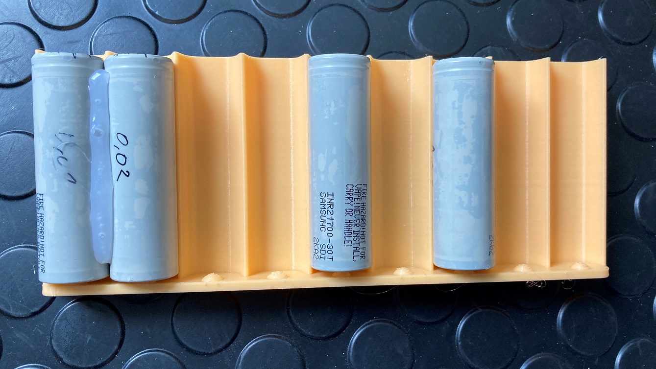 21700 gluing tray