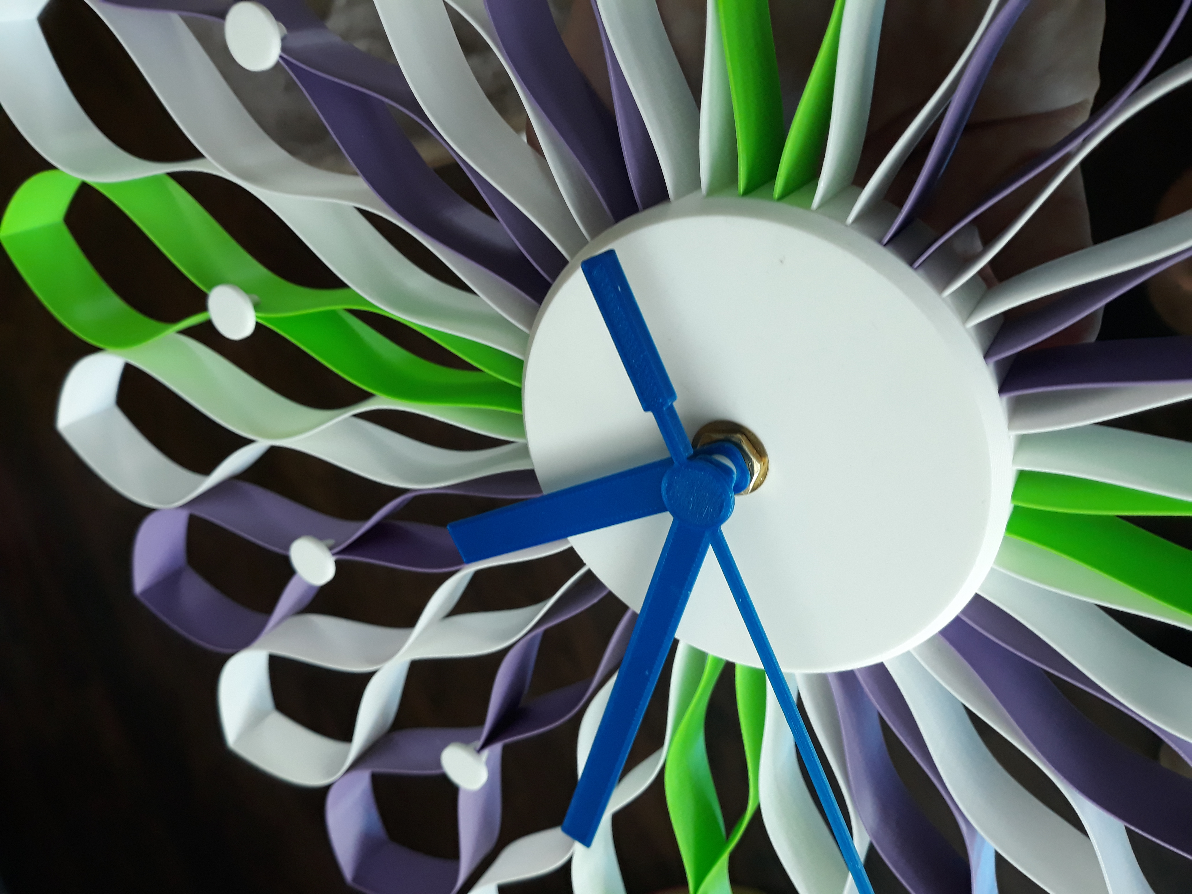 Miniatura 5 do modelo 3D Flower clock