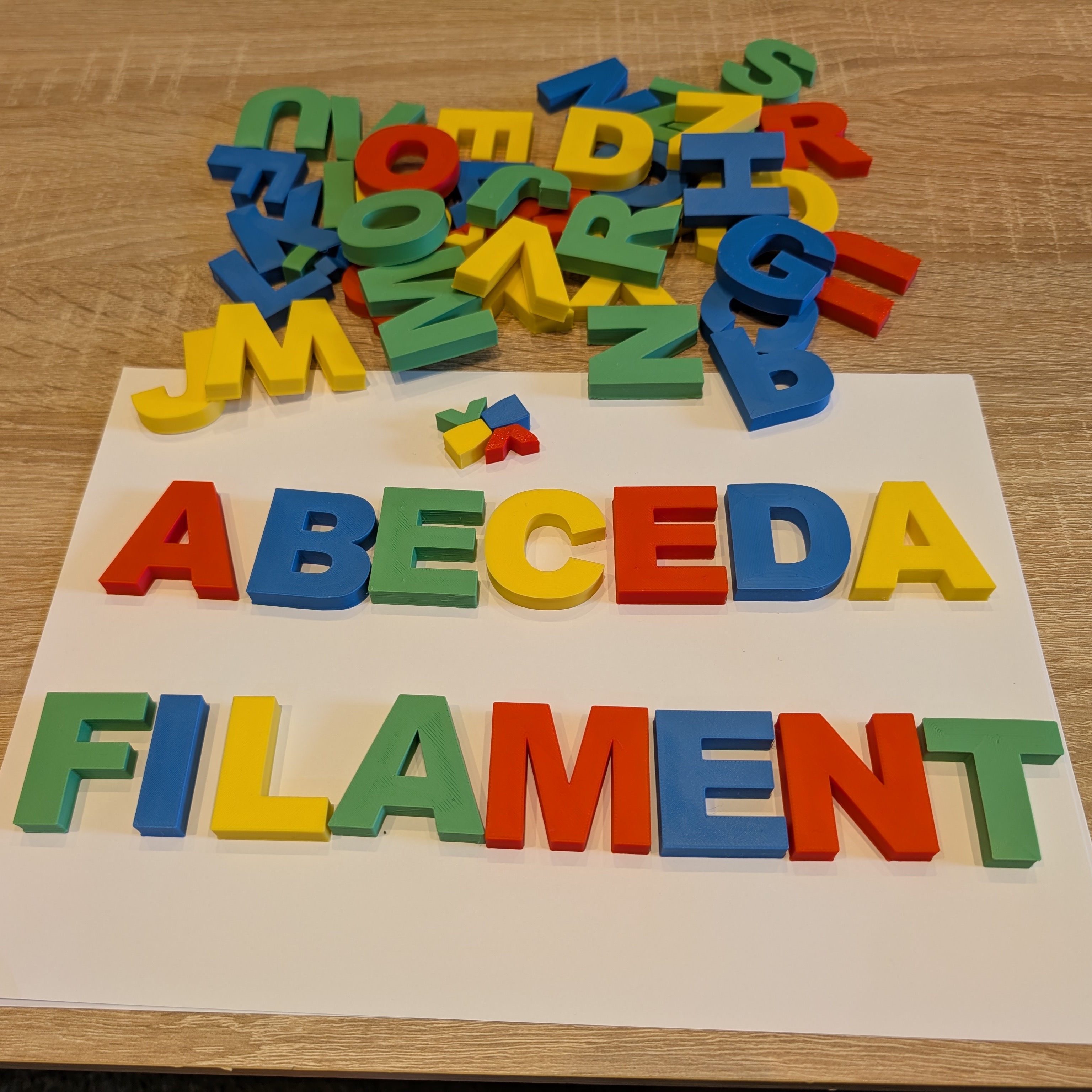 Frequency-Optimized Alphabet for Sensory Play (Czech)