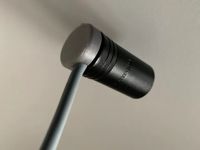 Low profile right angle cap for Neutrik NC3MXX