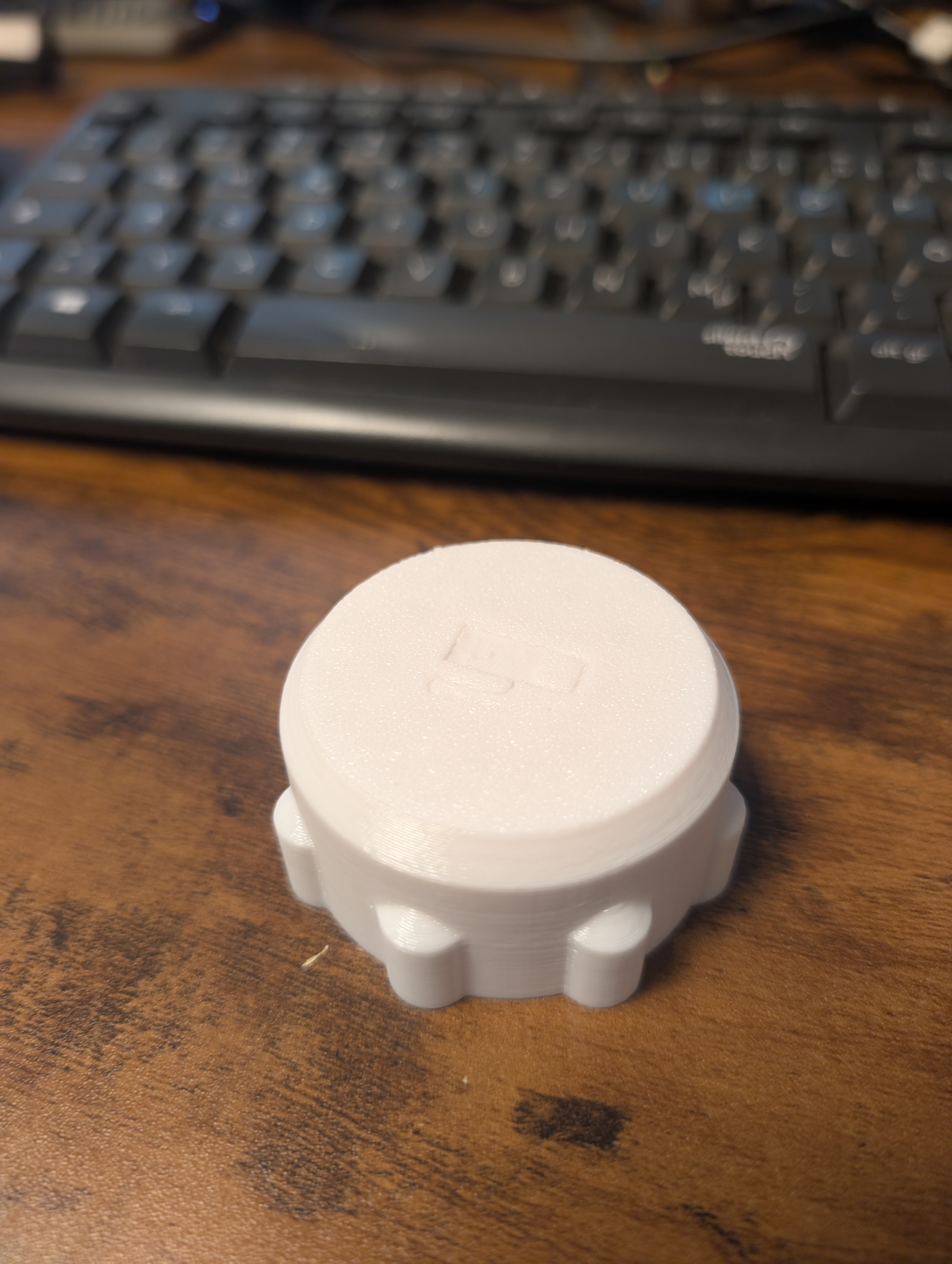 Lawnmower Tank Lid - no supports