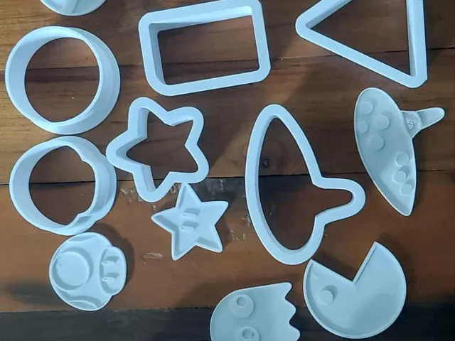 Cookie cutter set / Set d’emporte-pièces