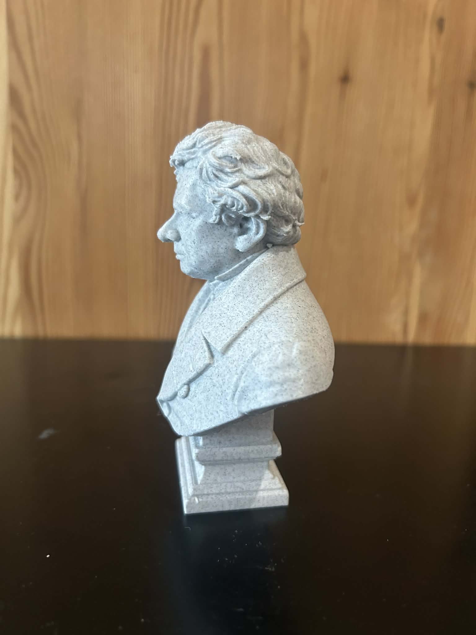 Miniatura 4 do modelo 3D Georg Simon Ohm Bust