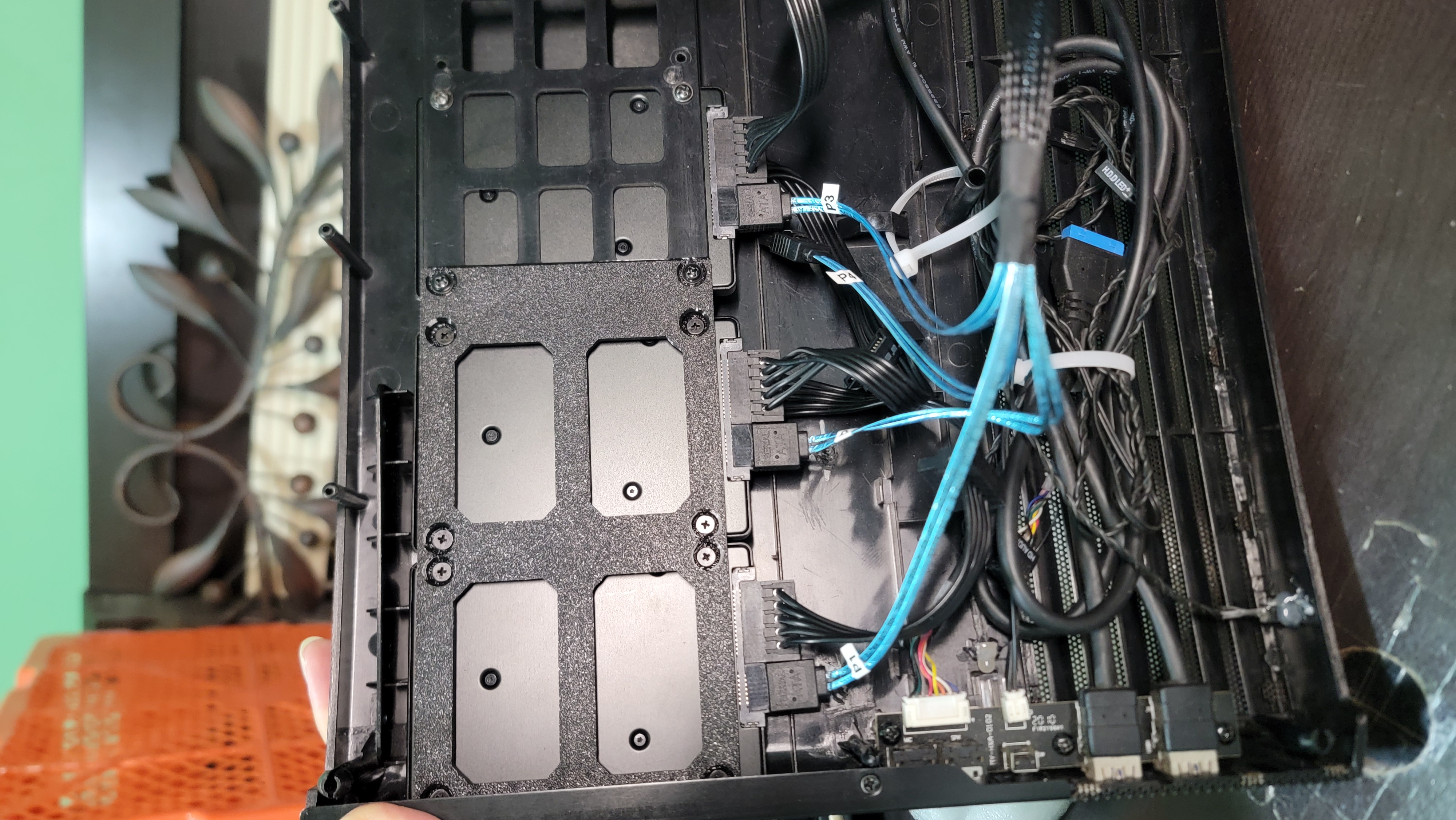 Fractal Design Node 804 Additional 2.5" Front SSD Bracket Mounts