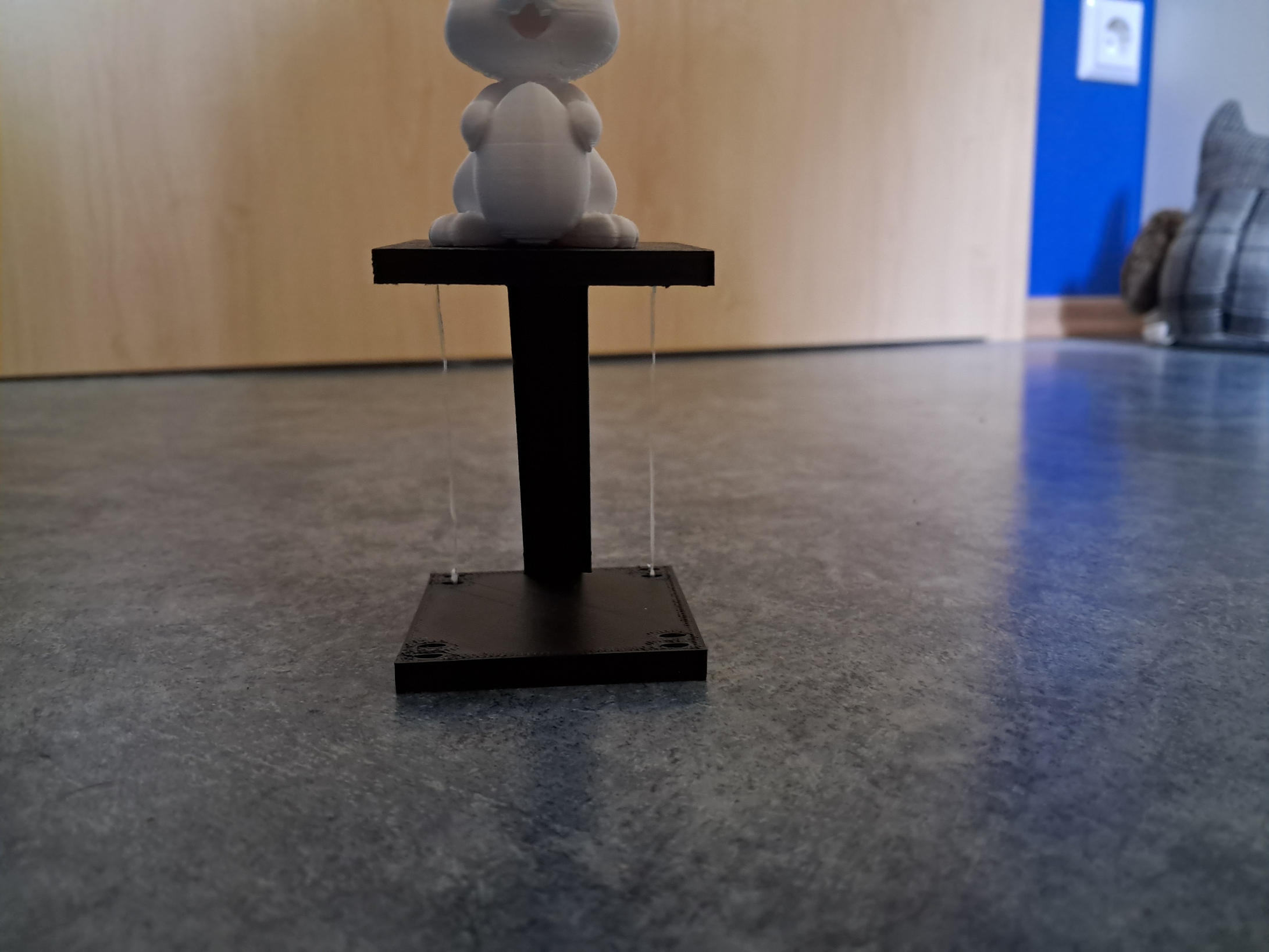 Miniatura 5 do modelo 3D No gravity floating table