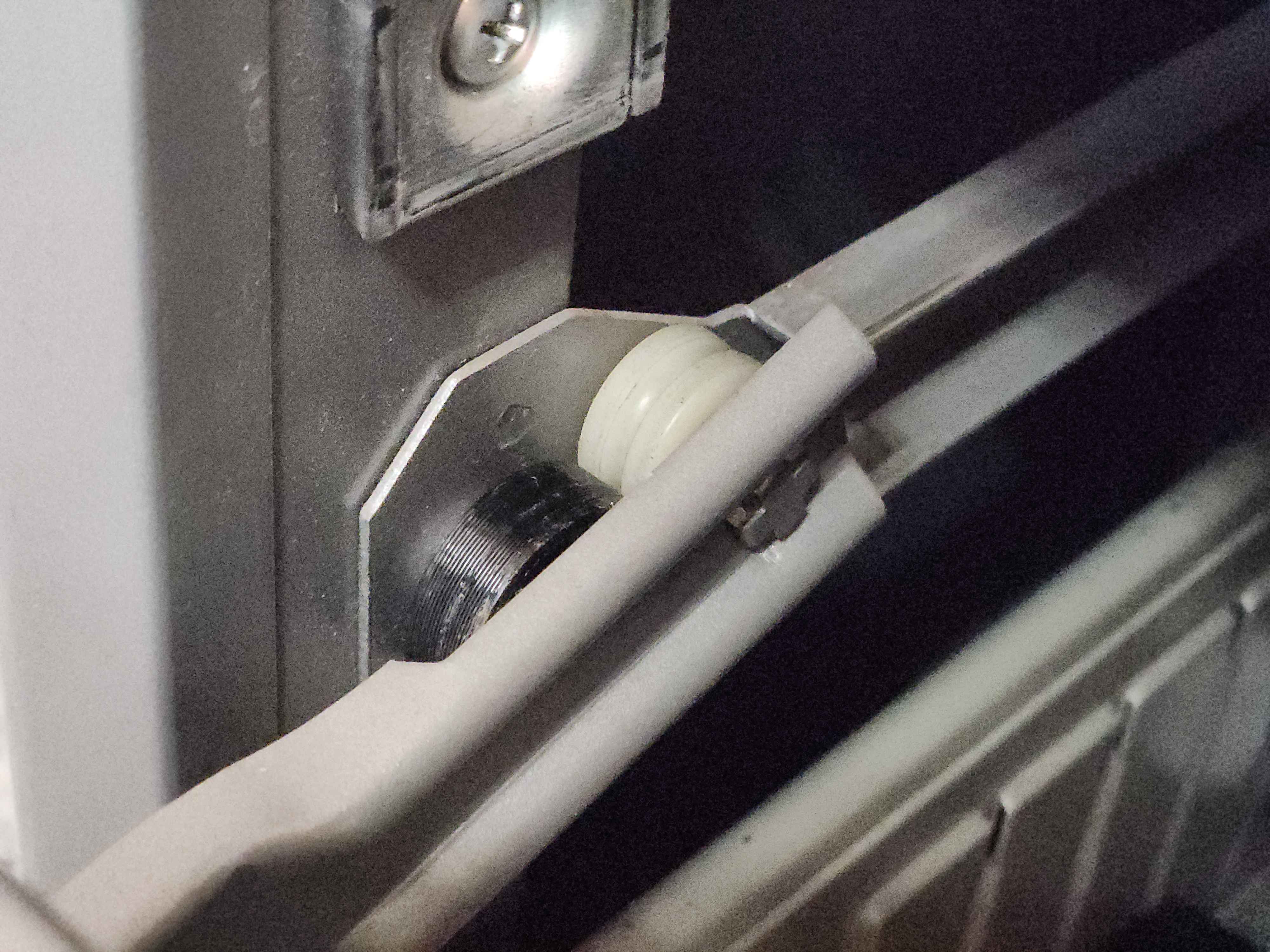 Tanker Desk Drawer Rollers