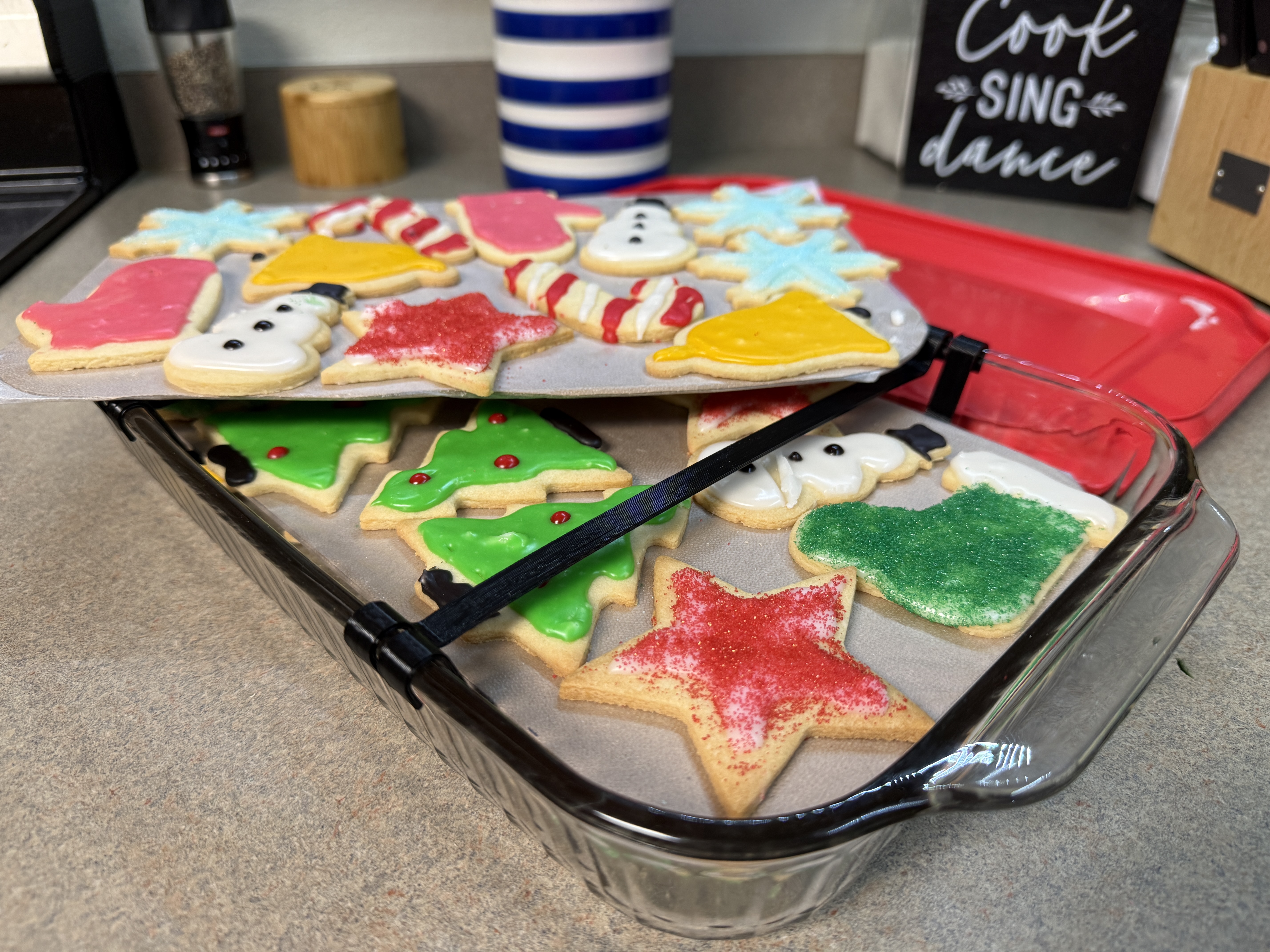 Casserole Dish Tray Supports (for sugar cookies)