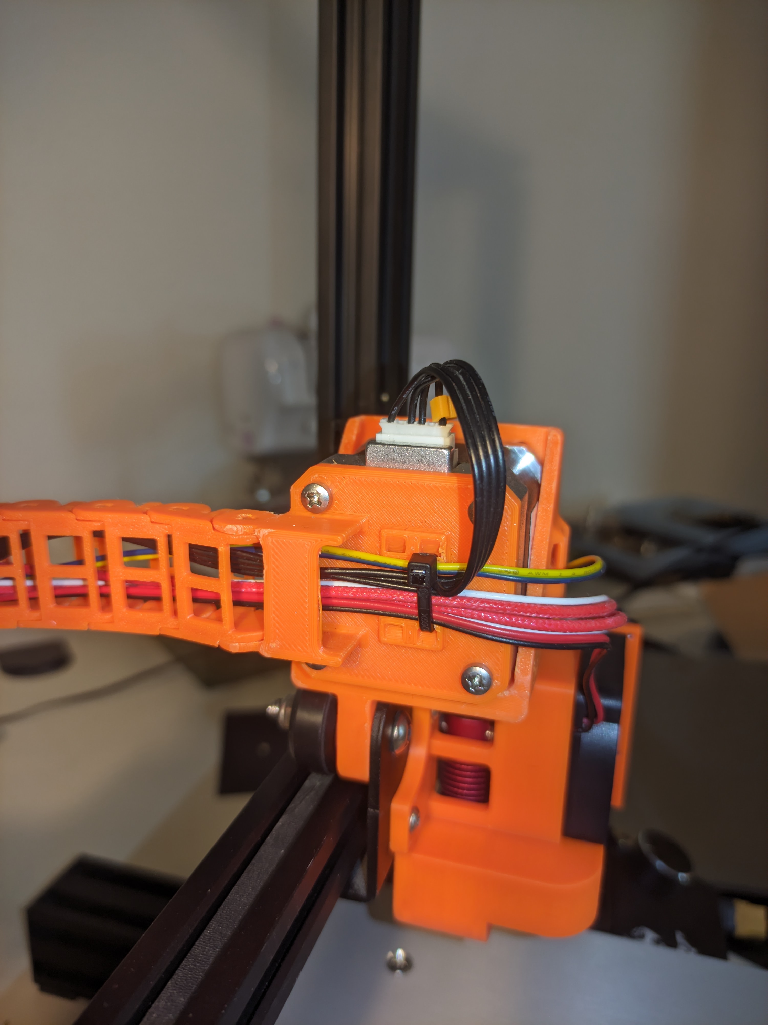 Custom NEMA17 mounting plate for Ender 3 cable chain (compatible with Jwhiskey3D's chain / CR10 & Ender 3 Drivinator)